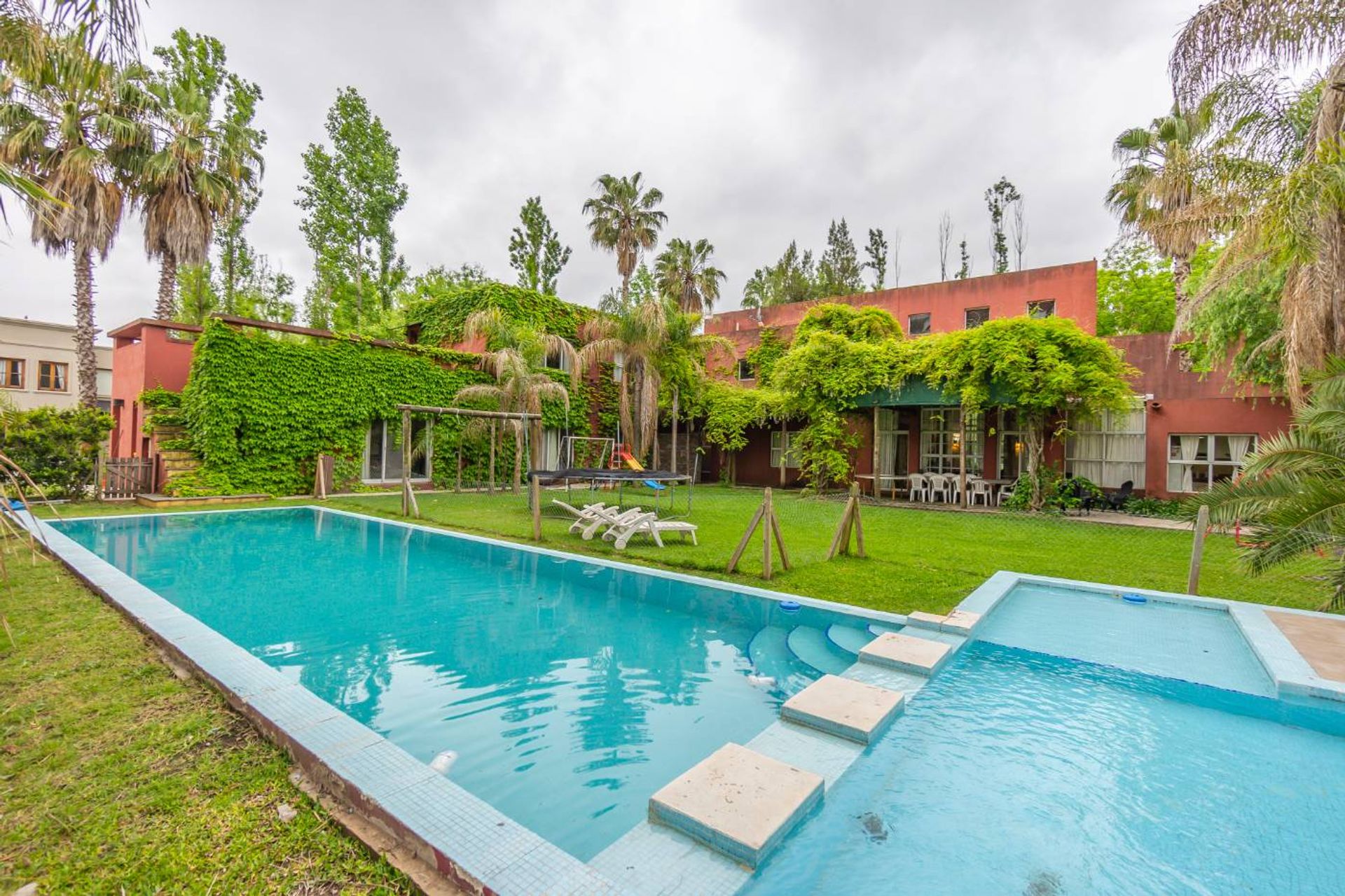 Casa en J. L. Palliere 2300