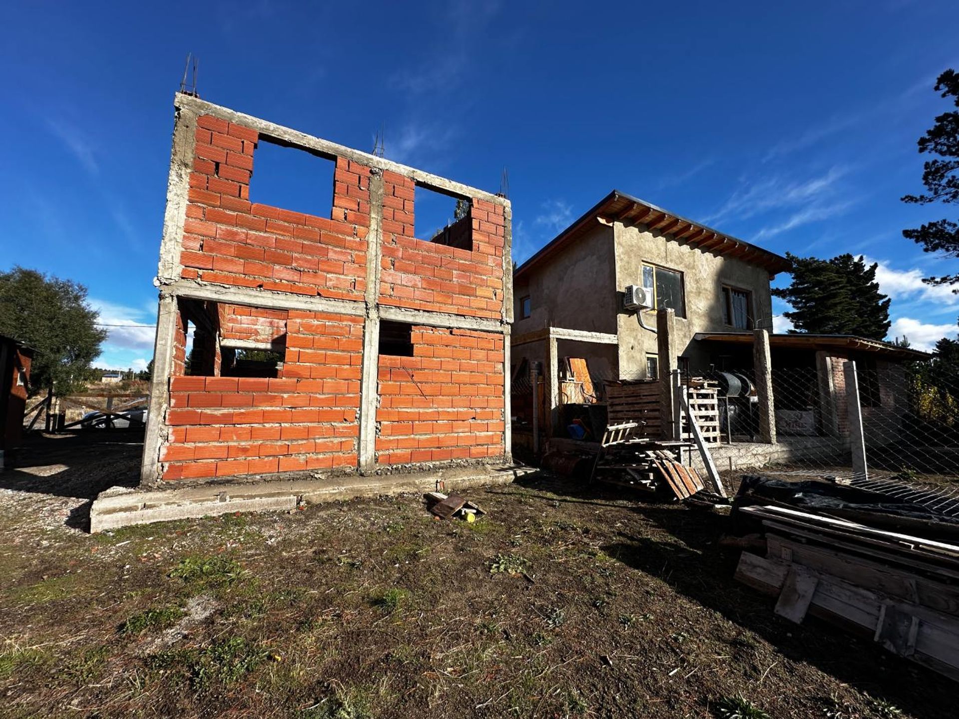 Venta lote con construcci&oacute;n a terminar Bariloche - 3