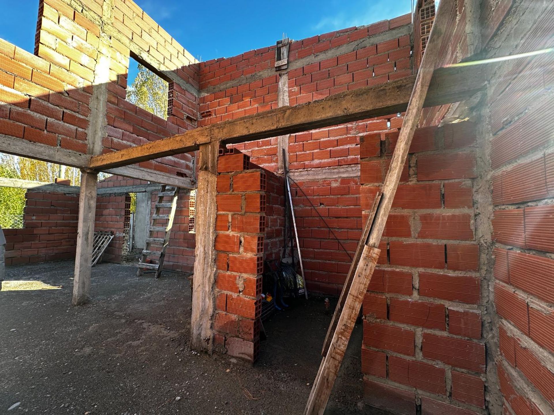 Venta lote con construcci&oacute;n a terminar Bariloche - 15