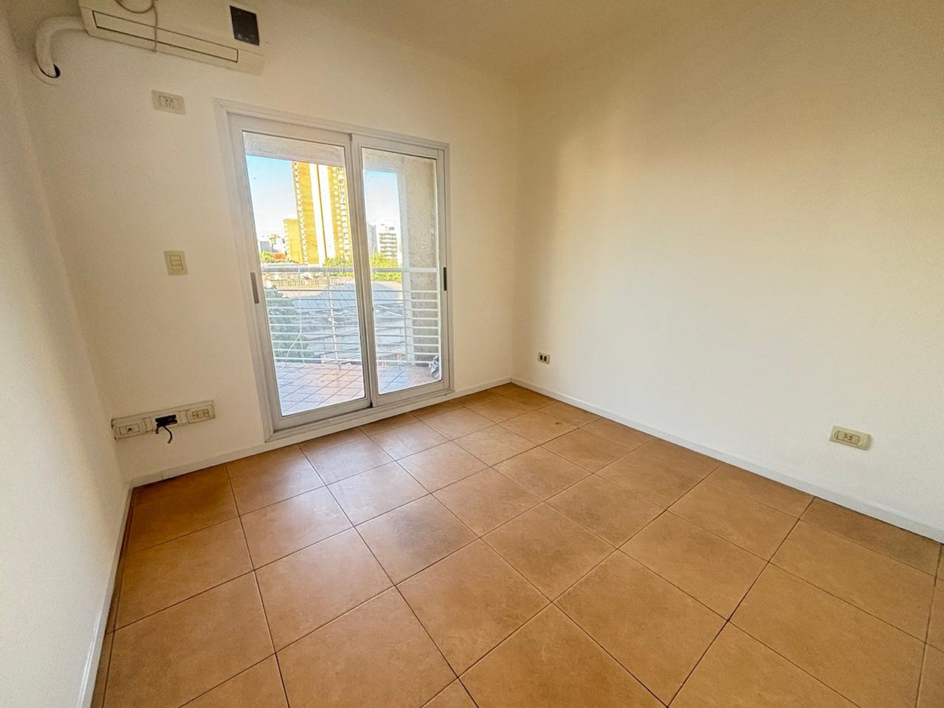 Departamento en Venta en San Miguel, G.B.A. Zona Norte