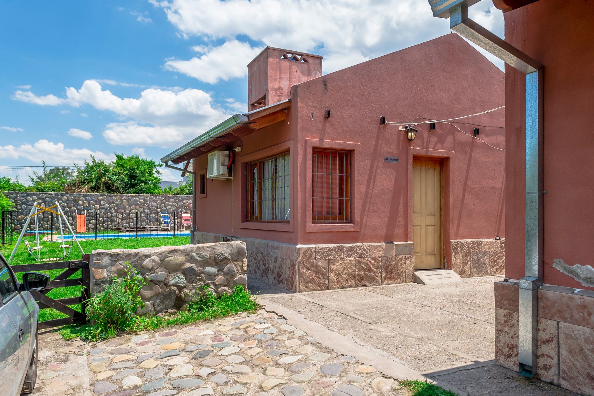 COMPLEJO DE 6 CABAÑANAS EN VENTA EN VAQUEROS - 4