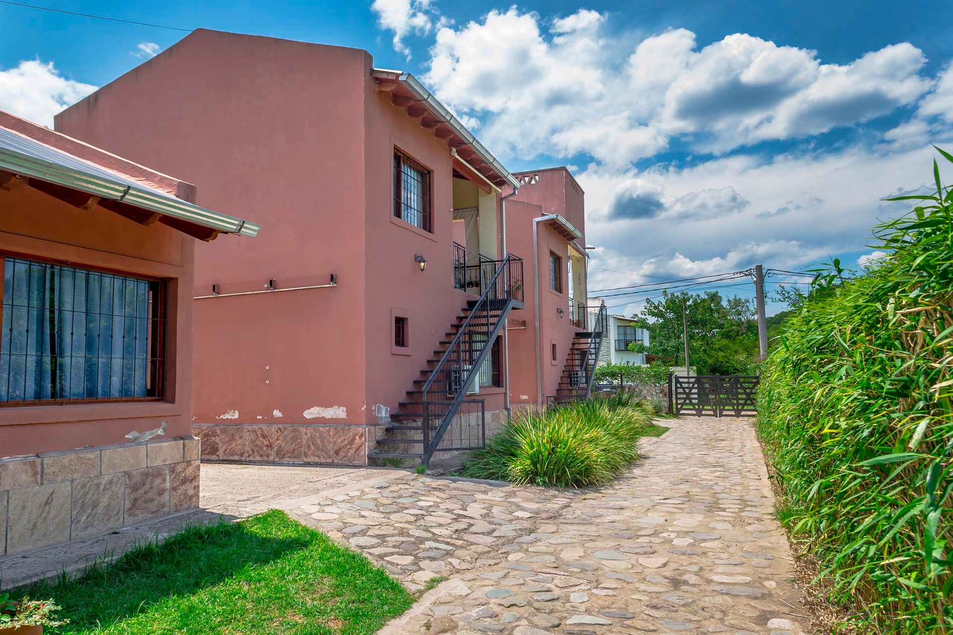 COMPLEJO DE 6 CABAÑANAS EN VENTA EN VAQUEROS - 5