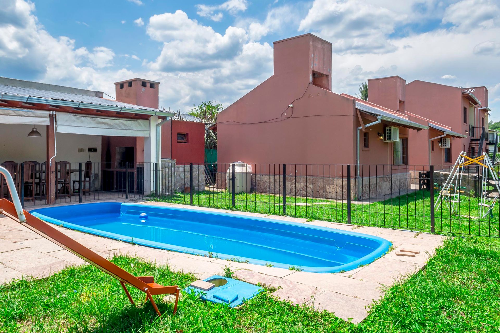COMPLEJO DE 6 CABAÑANAS EN VENTA EN VAQUEROS - 6
