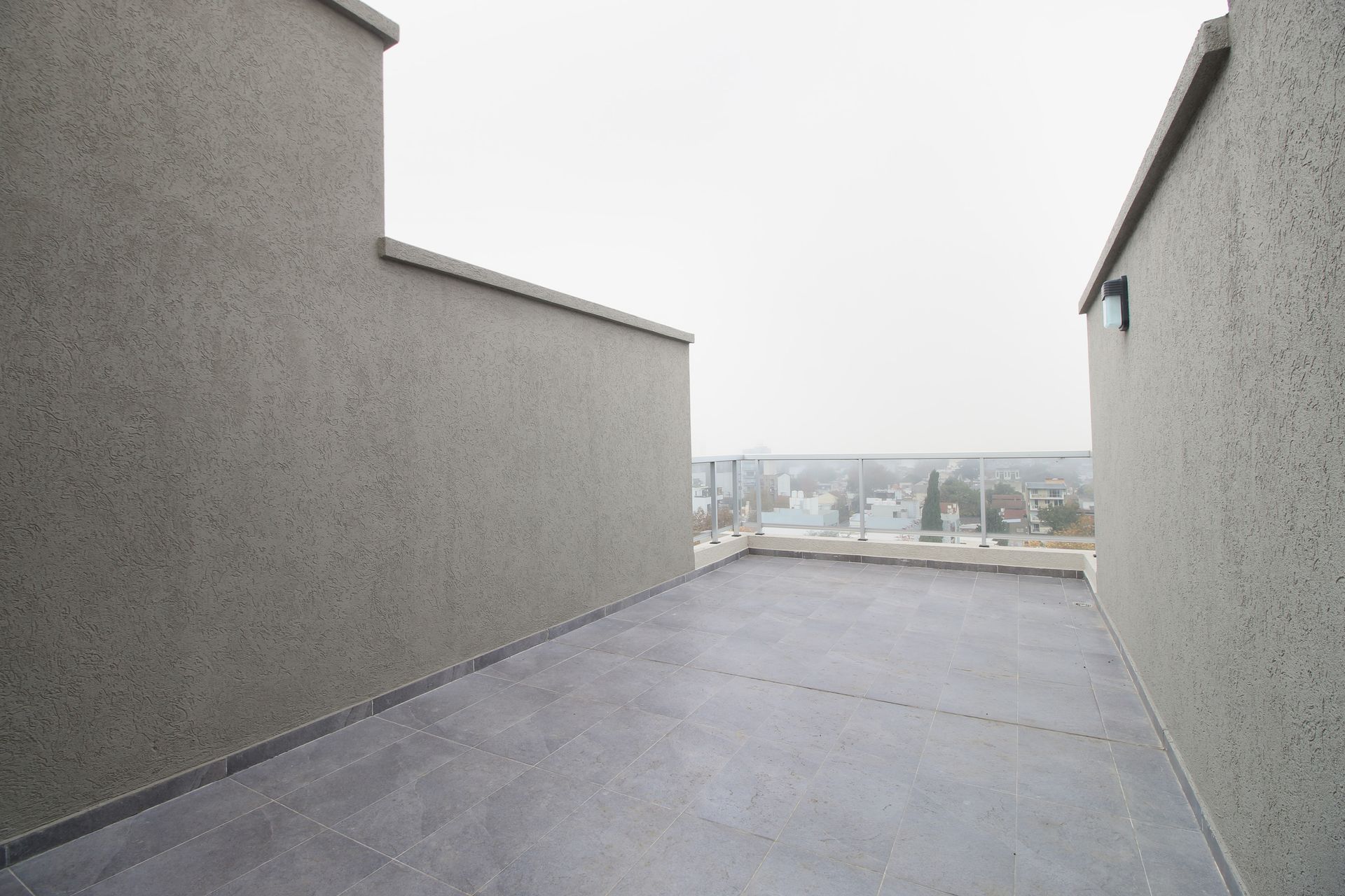 VENTA DEPTO DUPLEX CON TERRAZA Y COCHERA QUILMES - 17