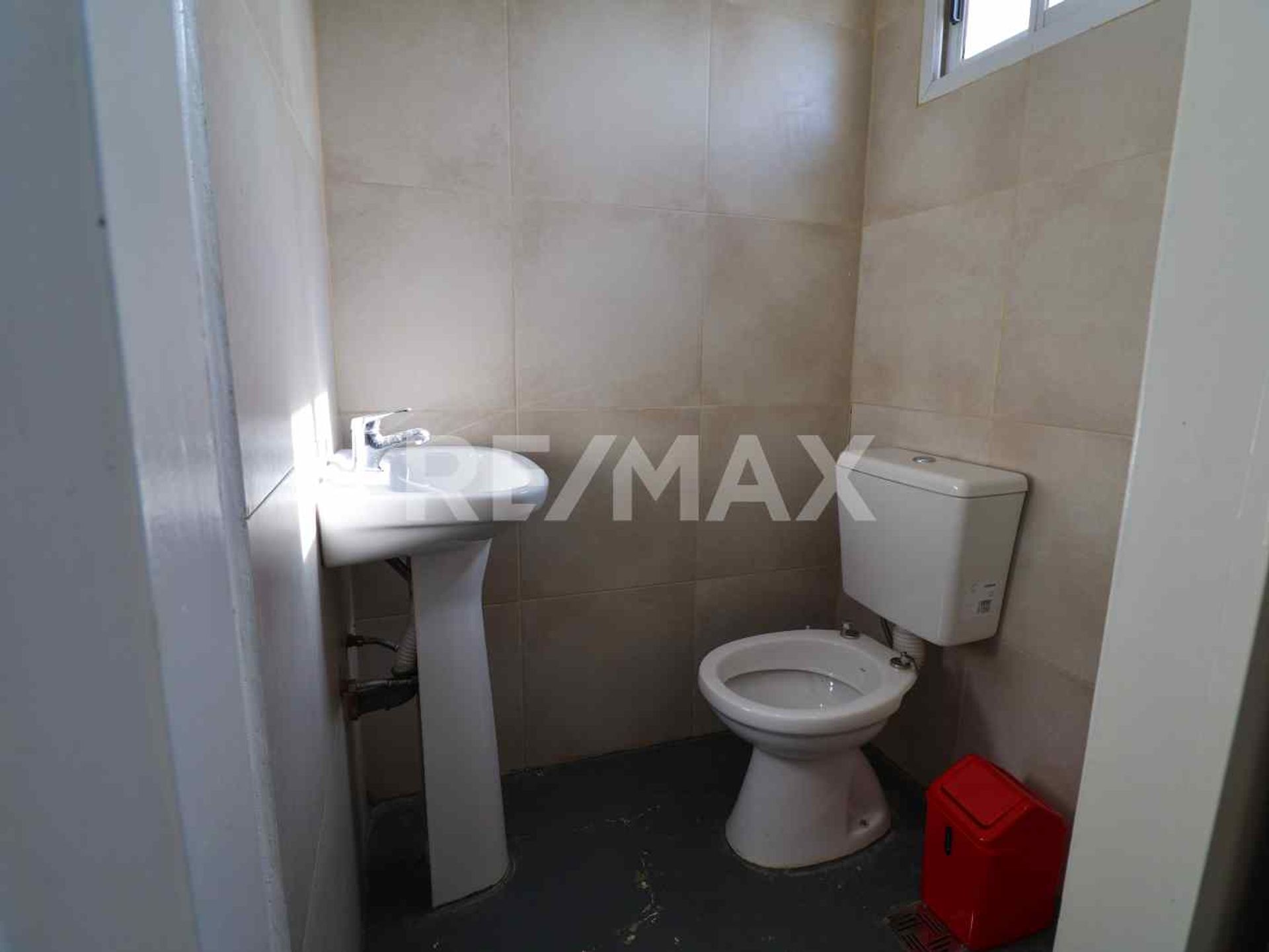 Se vende casa quinta con costa de Río Neuquén - 20