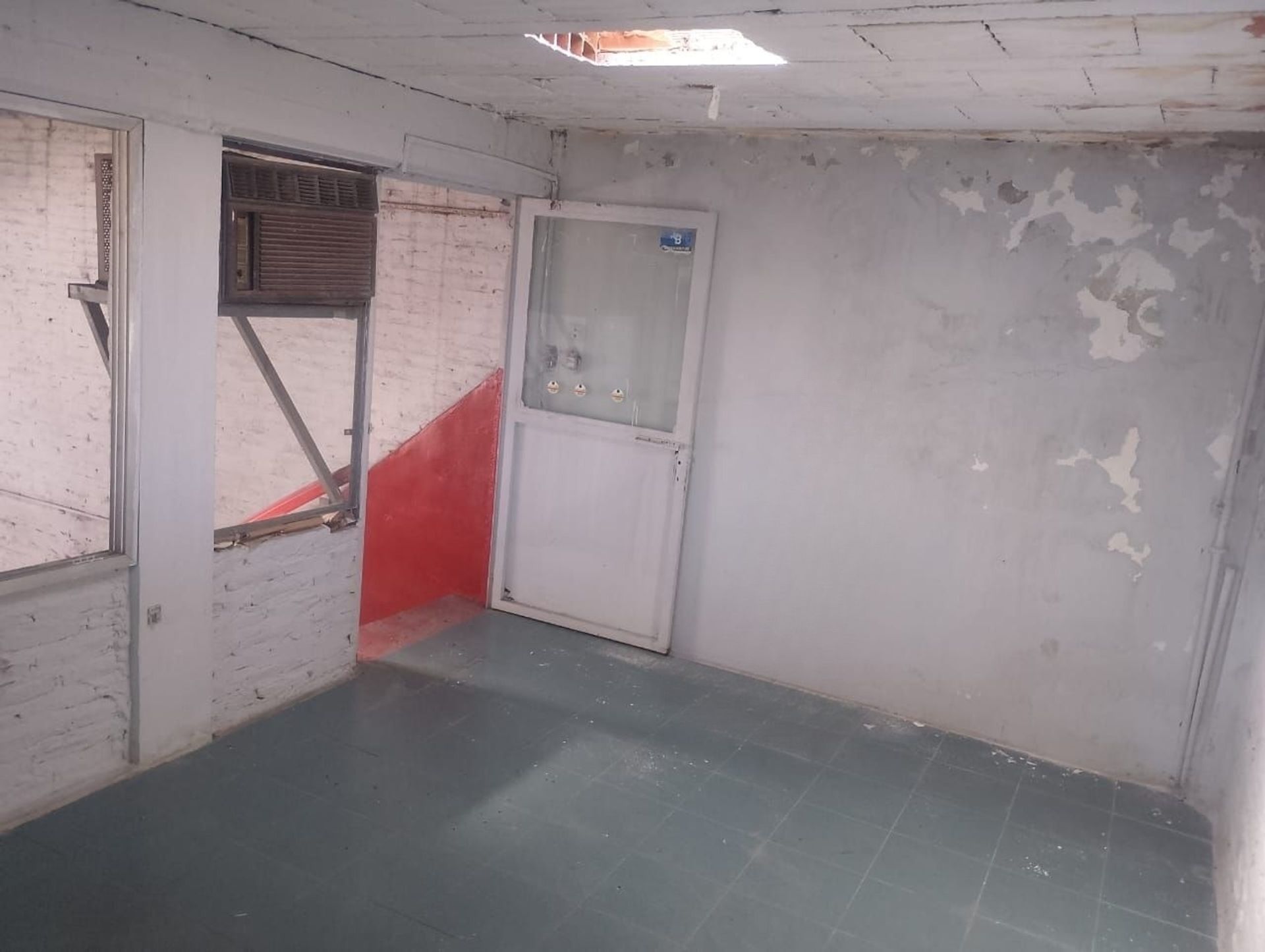 VENTA GALPON / DEPOSITO C/ OFICINA BURZACO - 7