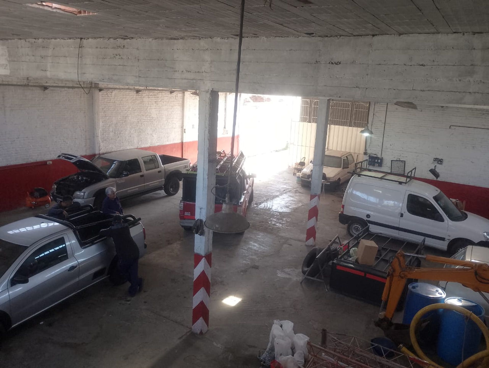 VENTA GALPON / DEPOSITO C/ OFICINA BURZACO - 6