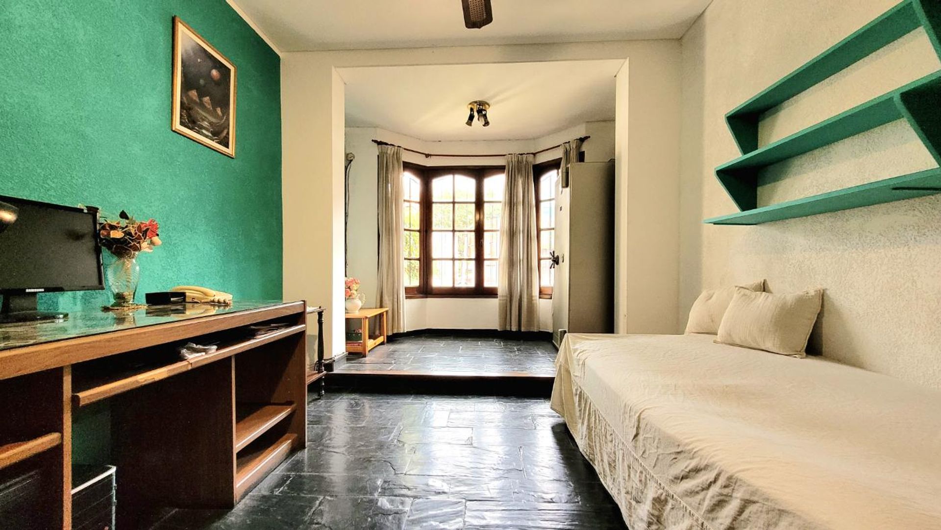 Venta Casa 4 dorm. Castelar Norte Parque y Pileta - 6