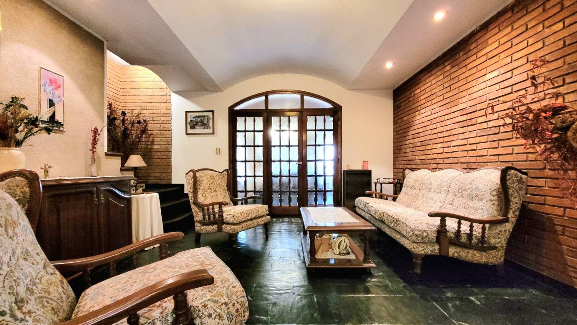 Venta Casa 4 dorm. Castelar Norte Parque y Pileta - 4