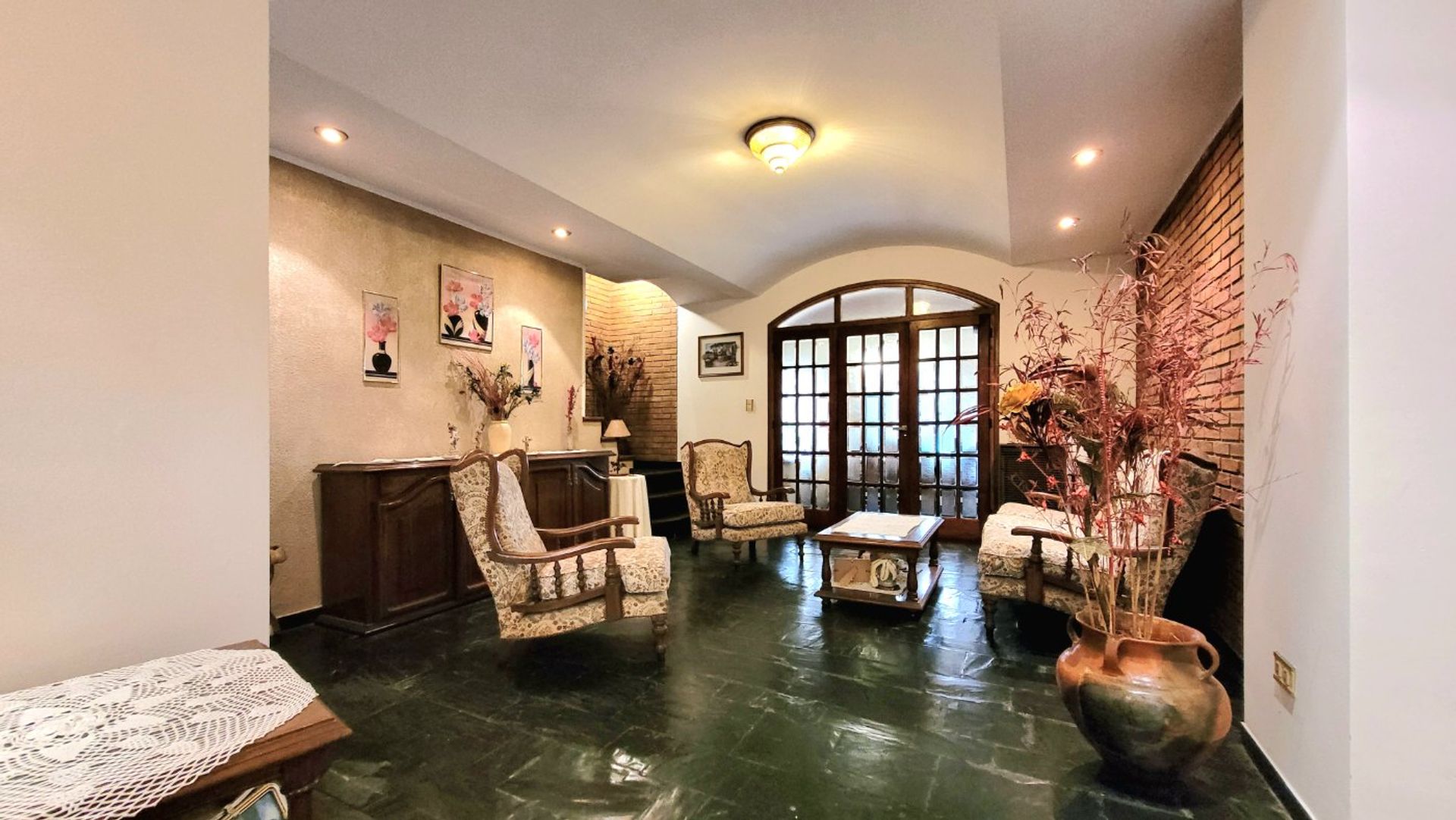 Venta Casa 4 dorm. Castelar Norte Parque y Pileta - 9