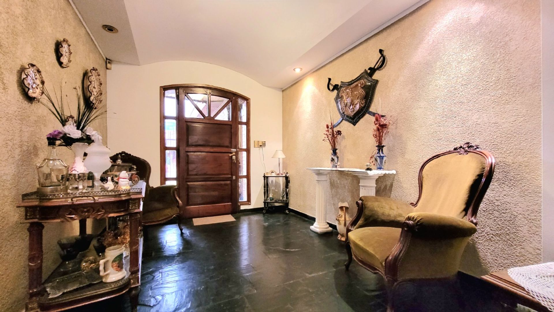 Venta Casa 4 dorm. Castelar Norte Parque y Pileta - 11