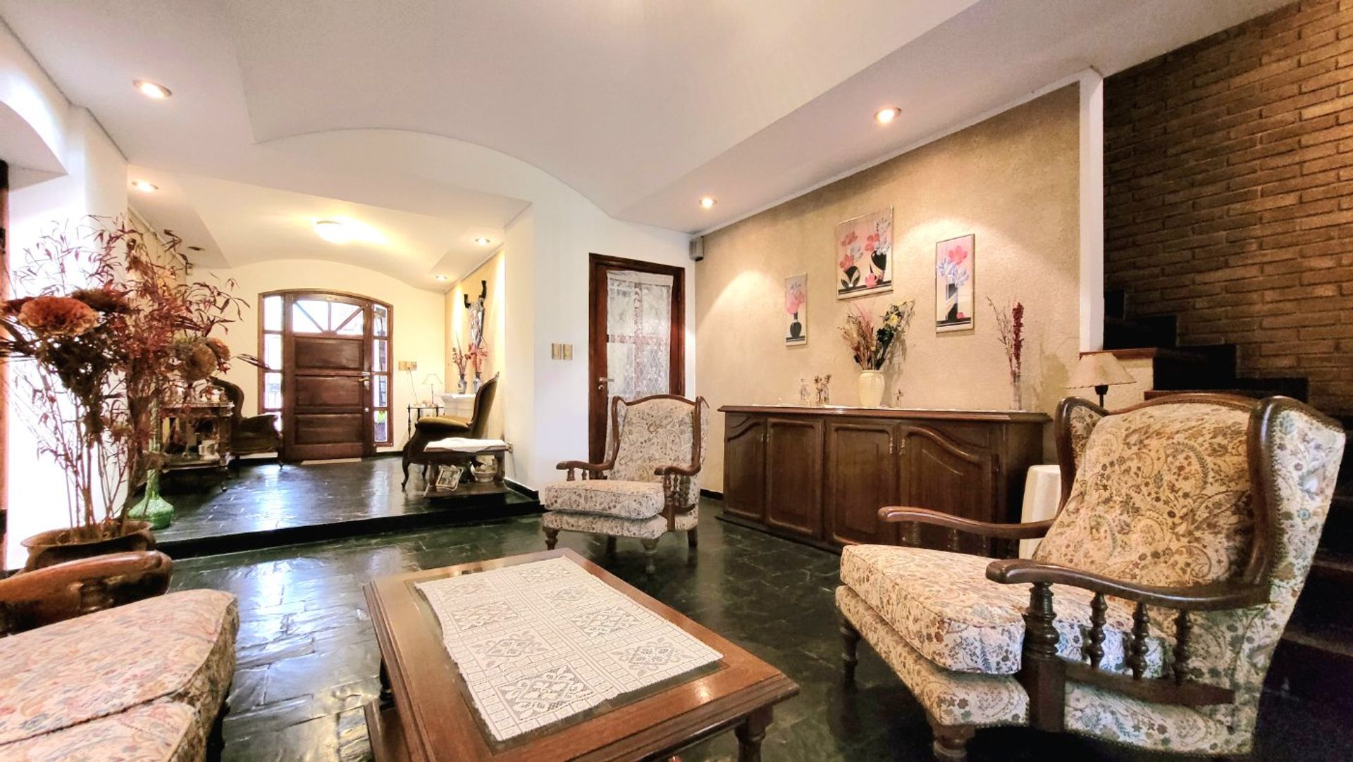 Venta Casa 4 dorm. Castelar Norte Parque y Pileta - 10