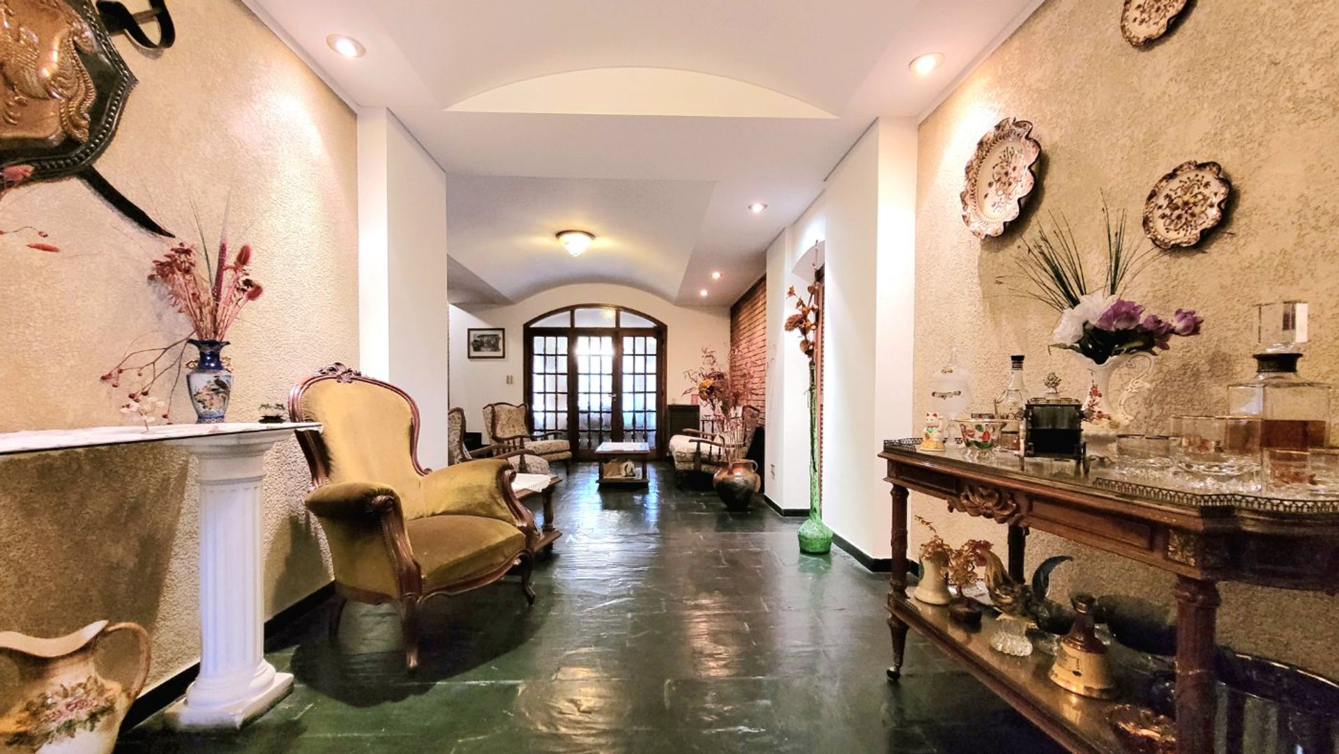 Venta Casa 4 dorm. Castelar Norte Parque y Pileta - 8
