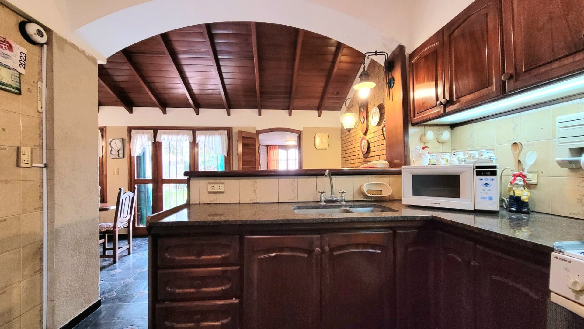 Venta Casa 4 dorm. Castelar Norte Parque y Pileta - 15