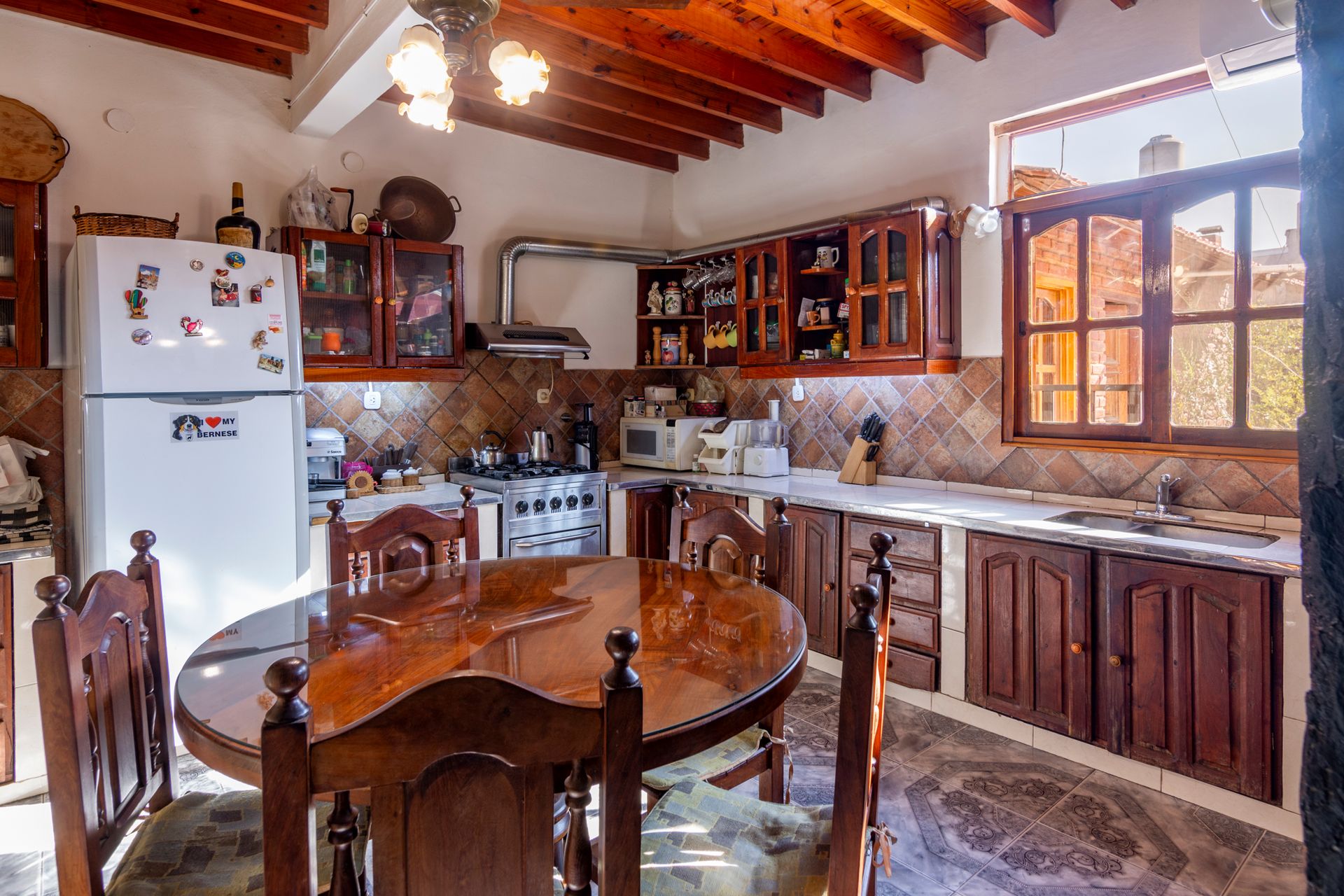 CASA 4 AMB PATIO QUINCHO Y PARRILLA V LUZURIAGA - 8