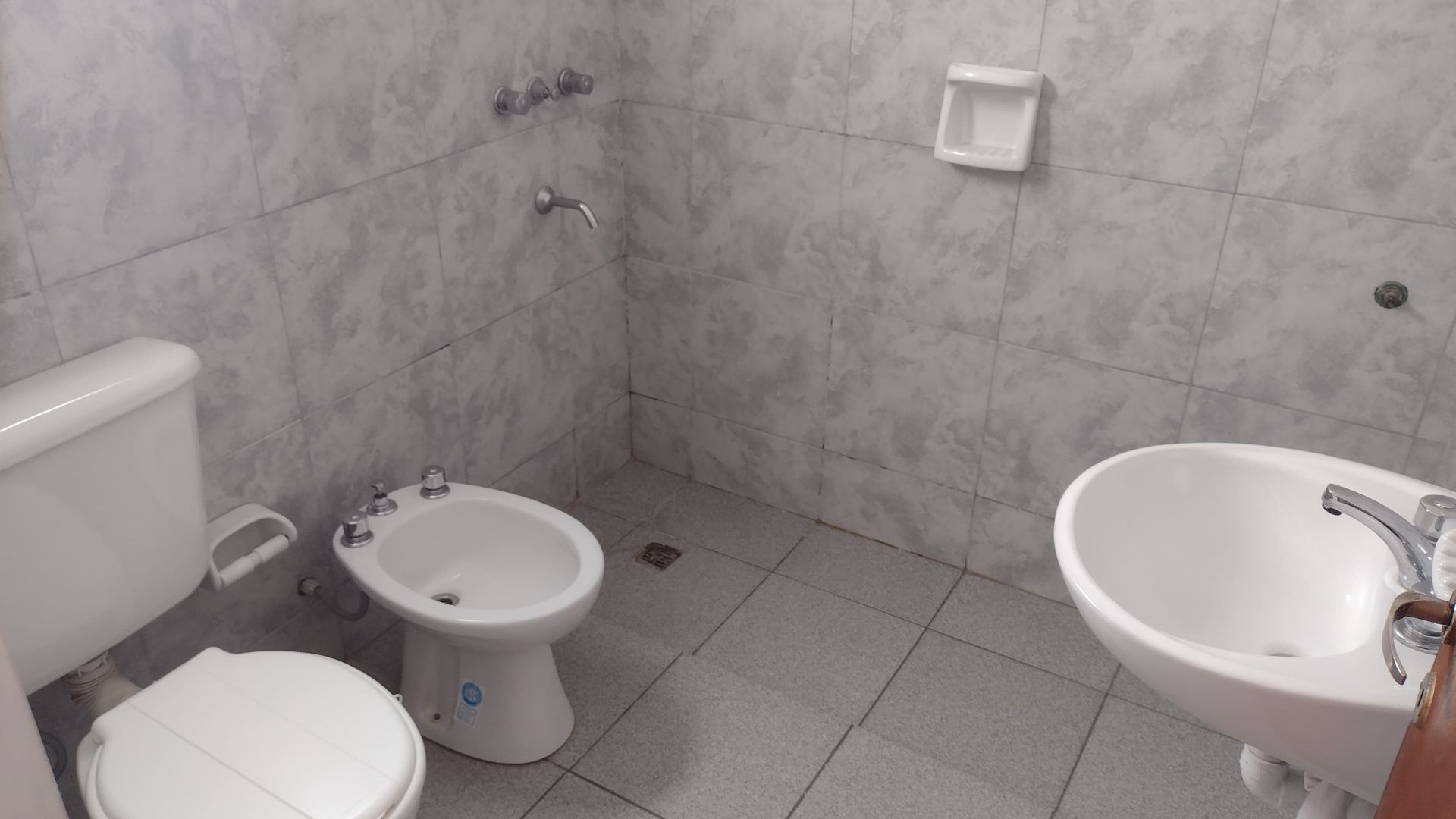 CASA DUPLEX 2 DORMITORIOS VENTA BARRIO CHACHAPOYAS — foto 5