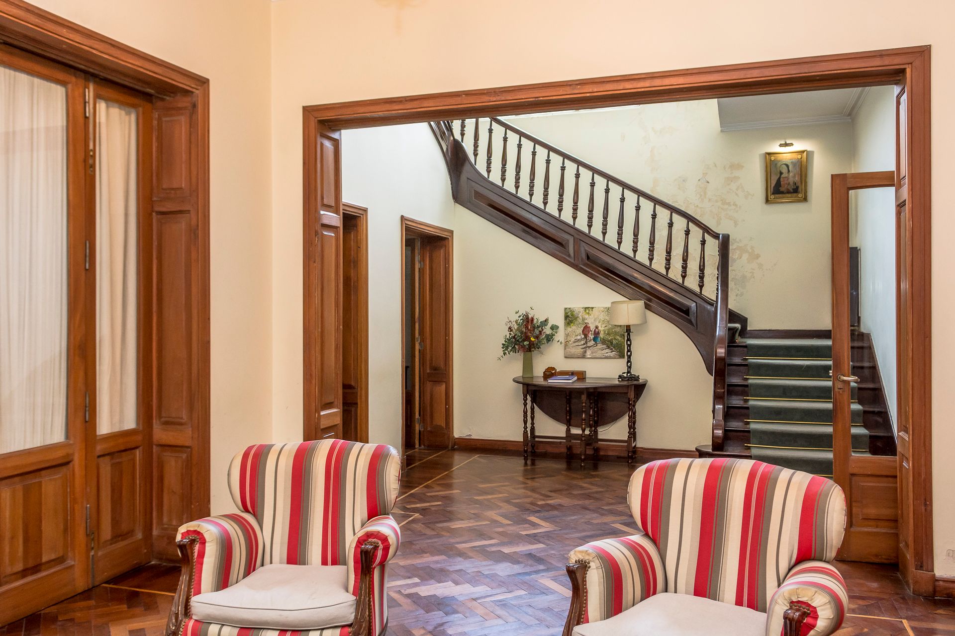 CASA 8 DORMITORIOS VENTA ZONA CENTRO APTO OFICINAS — foto 3