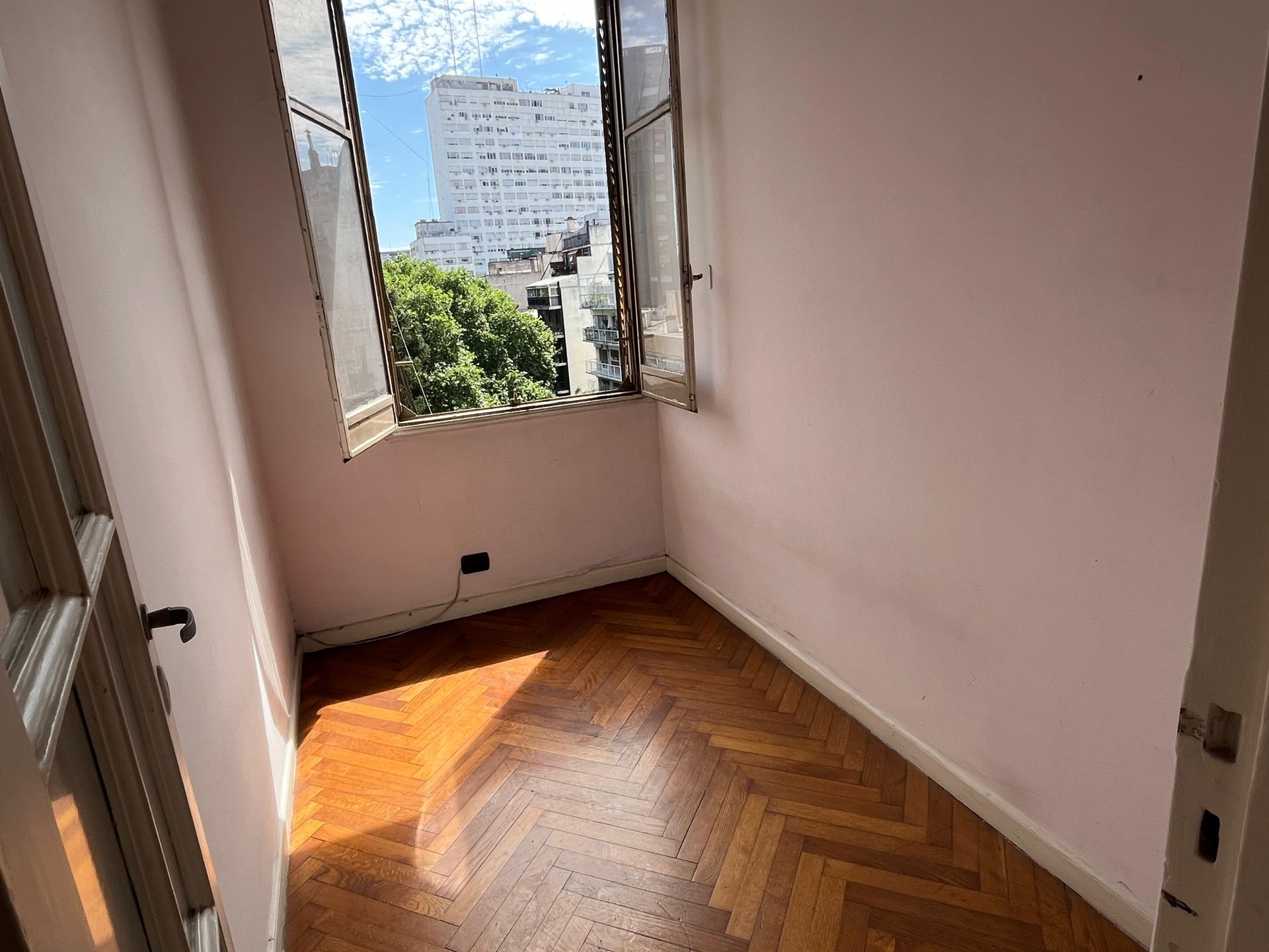 VENTA CABALLITO DEPARTAMENTO 4 AMBIENTES FRENTE - 17