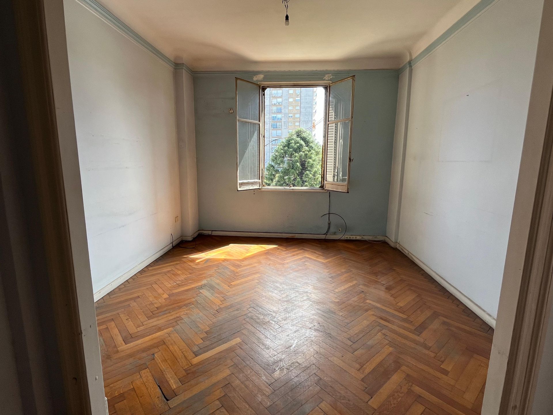 VENTA CABALLITO DEPARTAMENTO 4 AMBIENTES FRENTE - 12