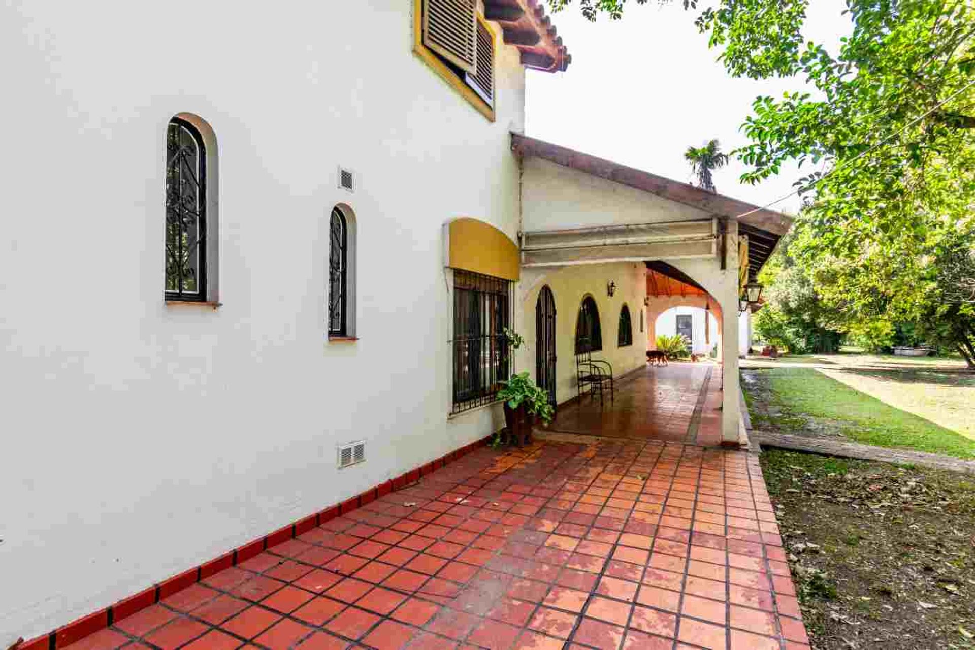 VENTA CASA QUINTA 6 AMB PISCINA LA REJA - 3