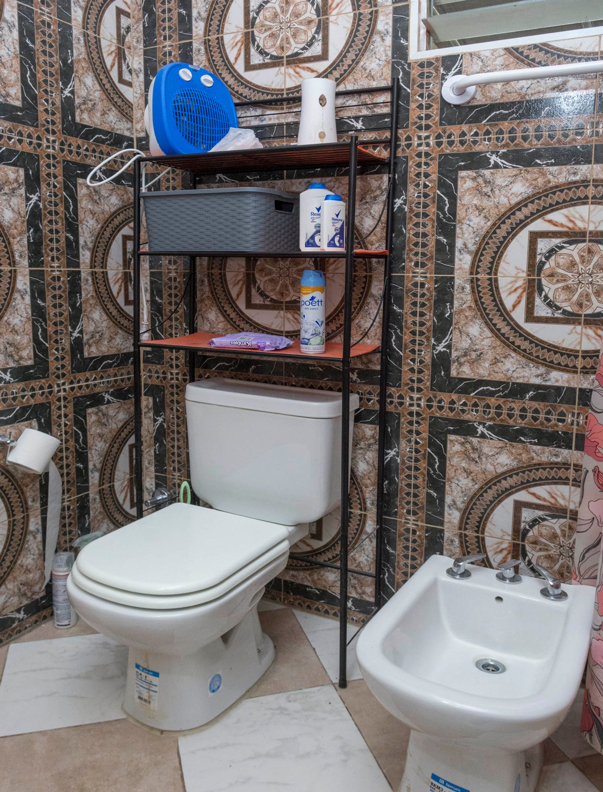 CASA 2 DORMITORIOS VENTA BARRIO LA LOMA — foto 13