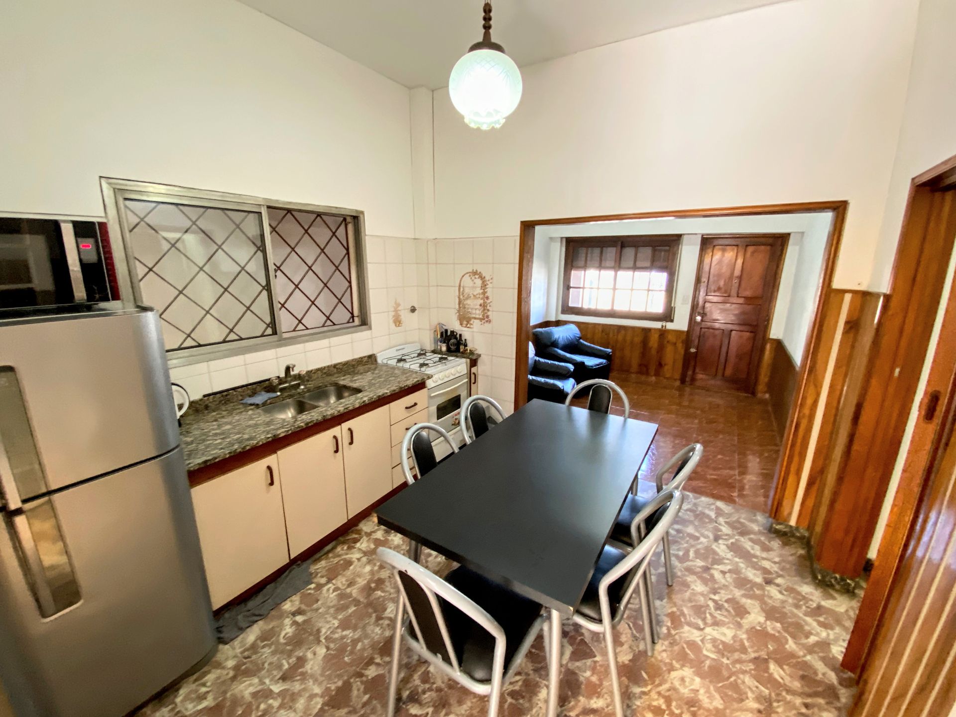 CASA EN VENTA EN LOMAS DE ZAMORA CON PATIO - 10