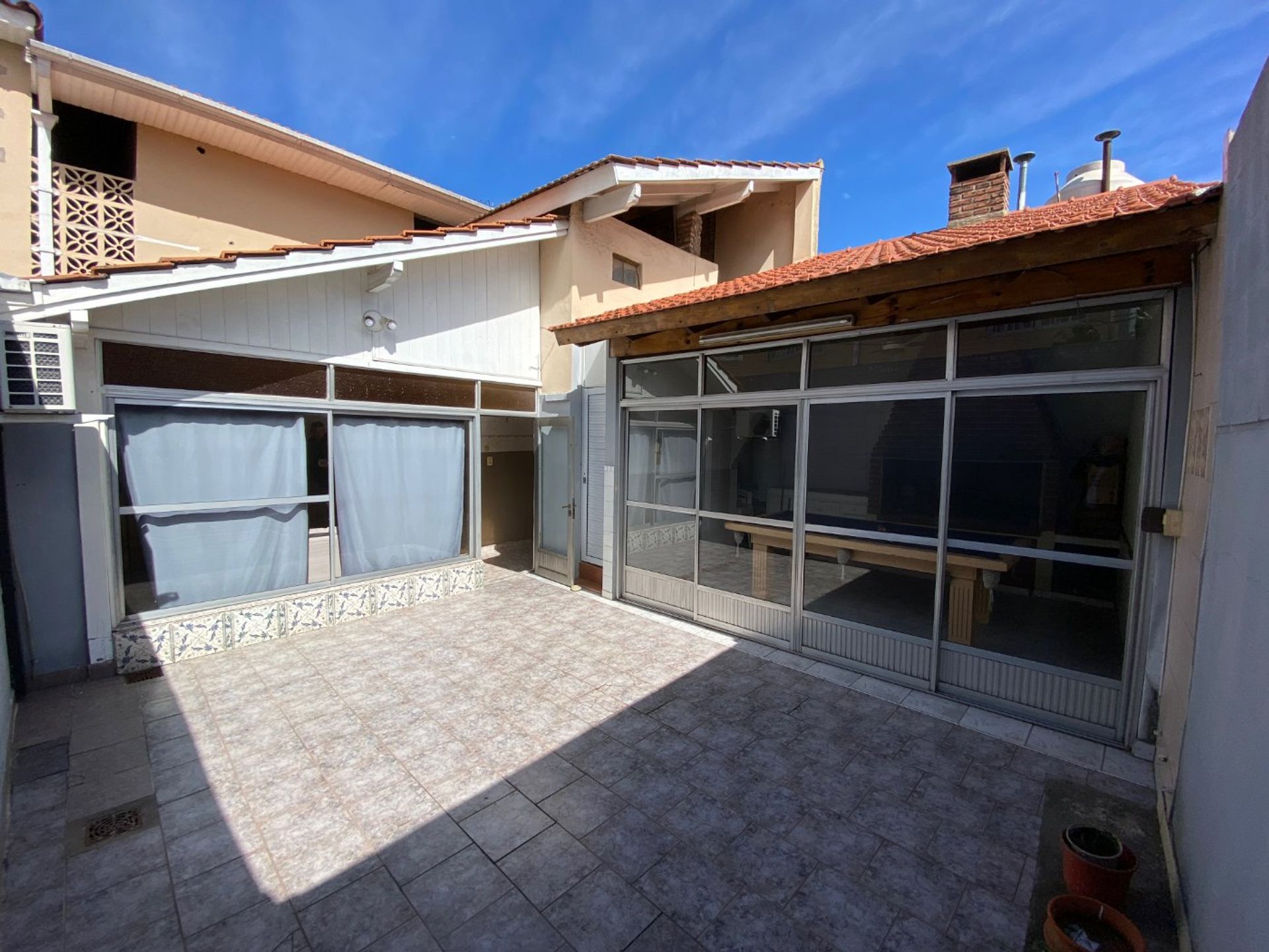 CASA EN VENTA EN LOMAS DE ZAMORA CON PATIO - 19