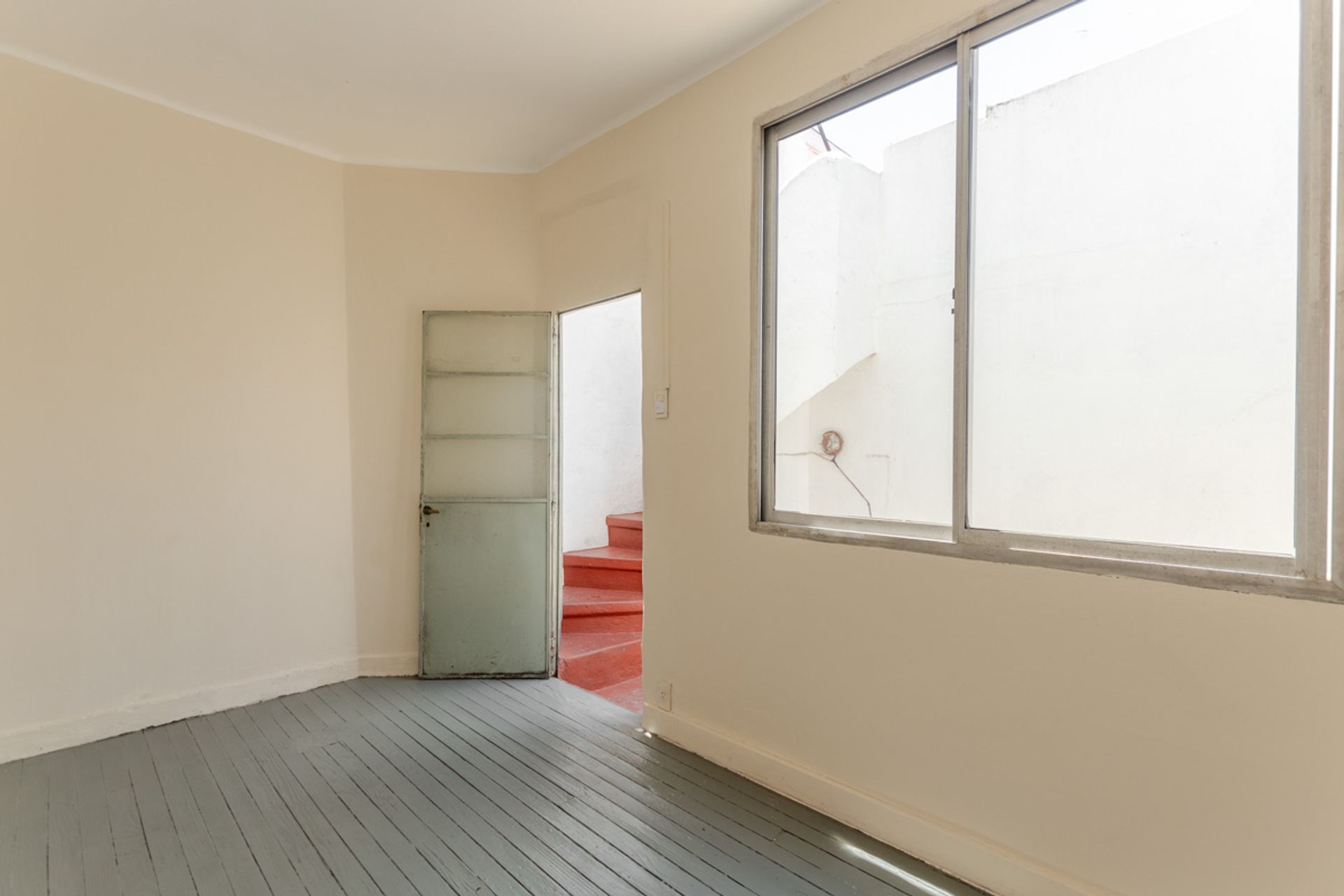 VENTA-TIPO CASA- PH 3 AMB. C/ LOCAL EN ESQUINA - 18