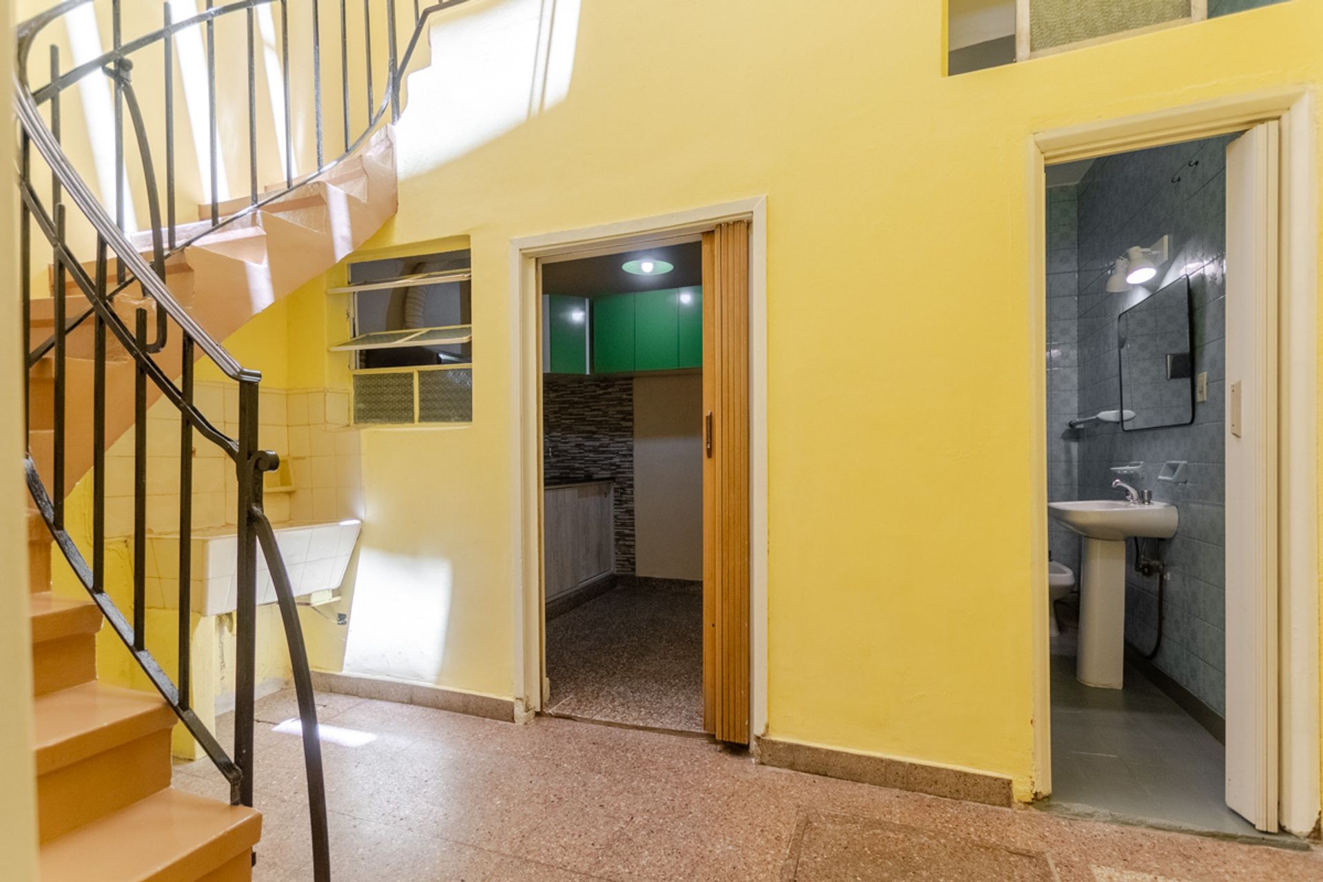 VENTA-TIPO CASA- PH 3 AMB. C/ LOCAL EN ESQUINA - 3