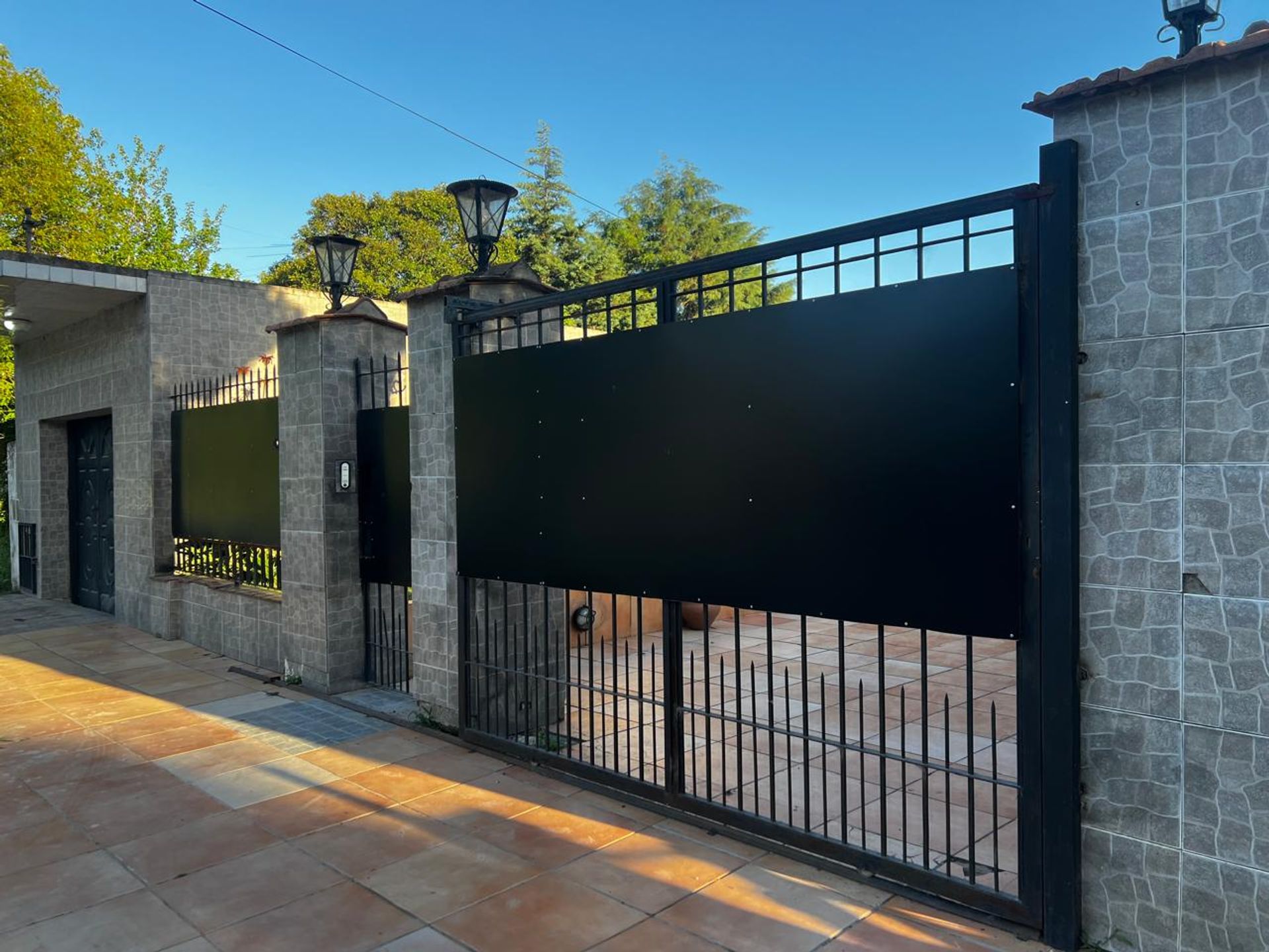 CASA 5 AMBIENTES VENTA CON PILETA, QUINCHO, GARAJE - 5