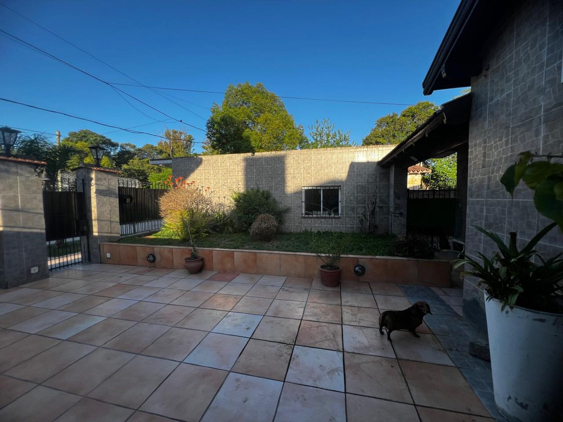 CASA 5 AMBIENTES VENTA CON PILETA, QUINCHO, GARAJE - 7