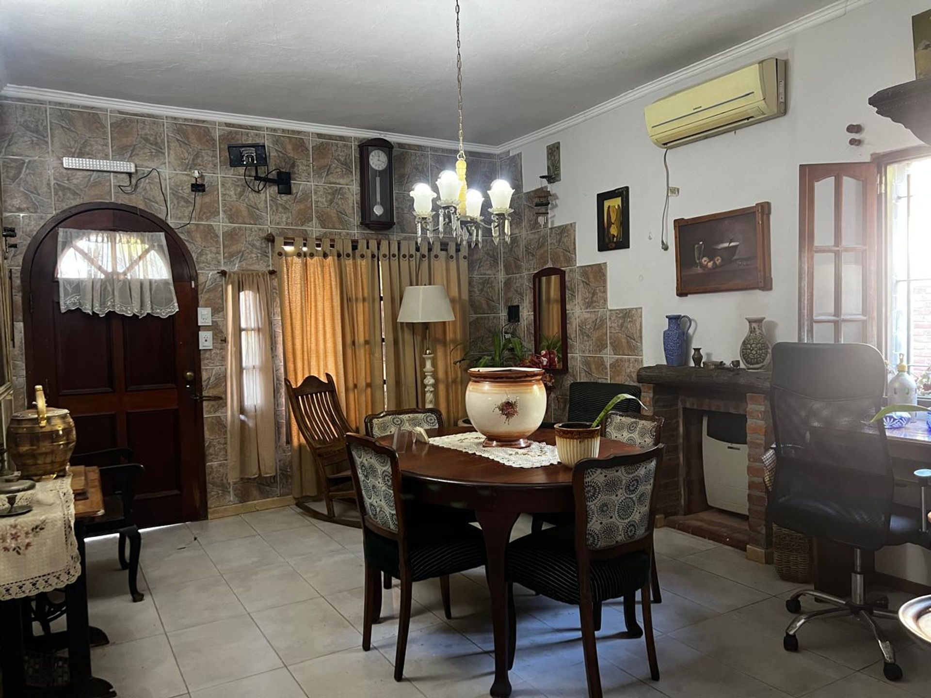 CASA 5 AMBIENTES VENTA CON PILETA, QUINCHO, GARAJE - 16