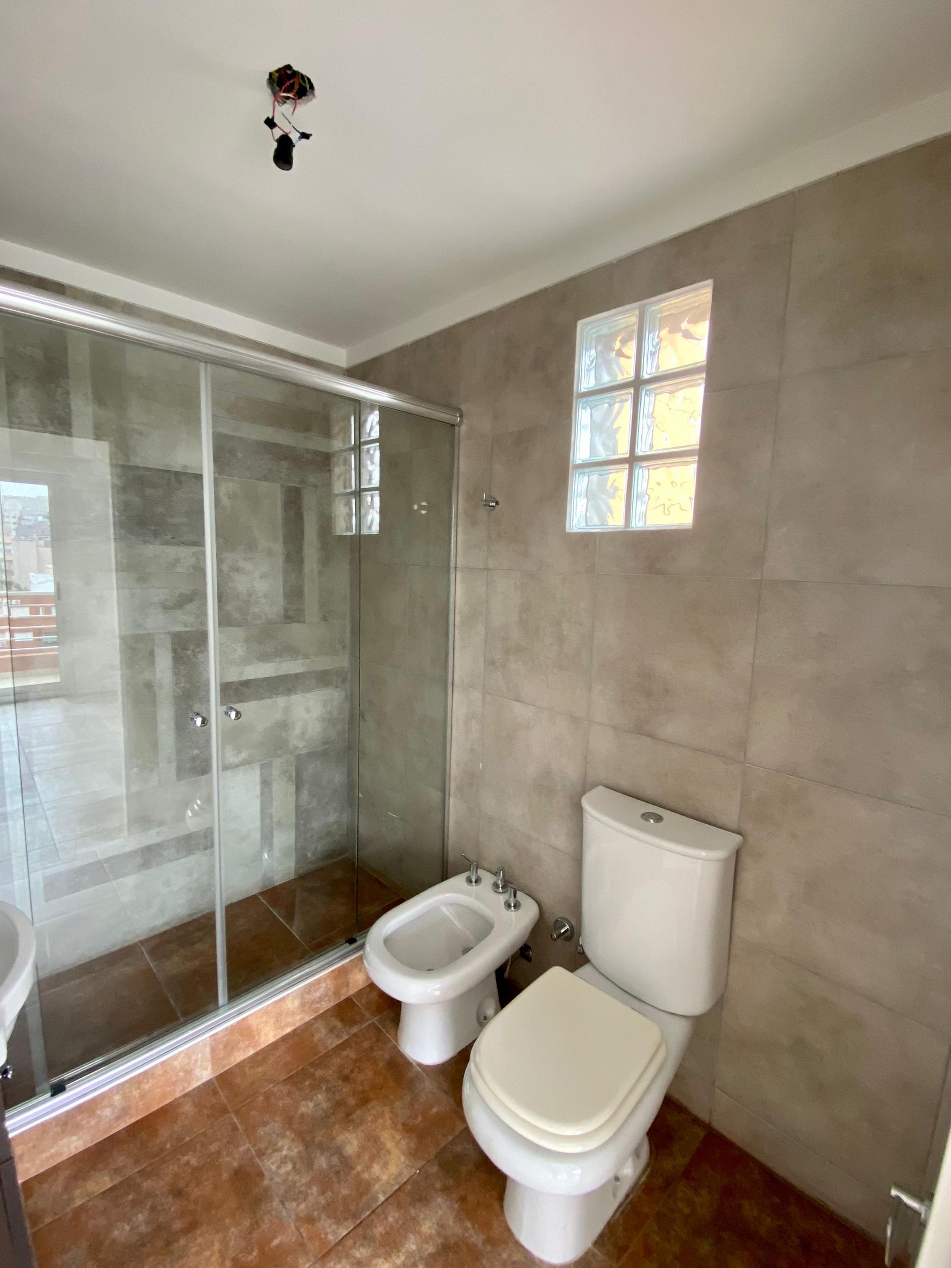 Semipiso Excelente de 4 Ambientes c/balc&oacute;n terraza - 19