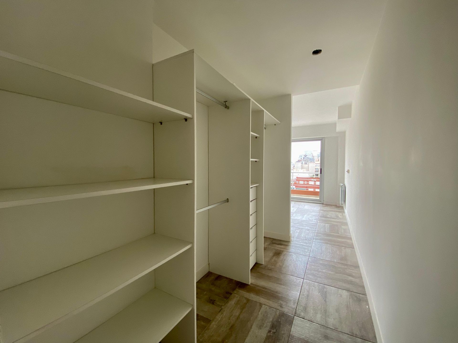 Semipiso Excelente de 4 Ambientes c/balc&oacute;n terraza - 16