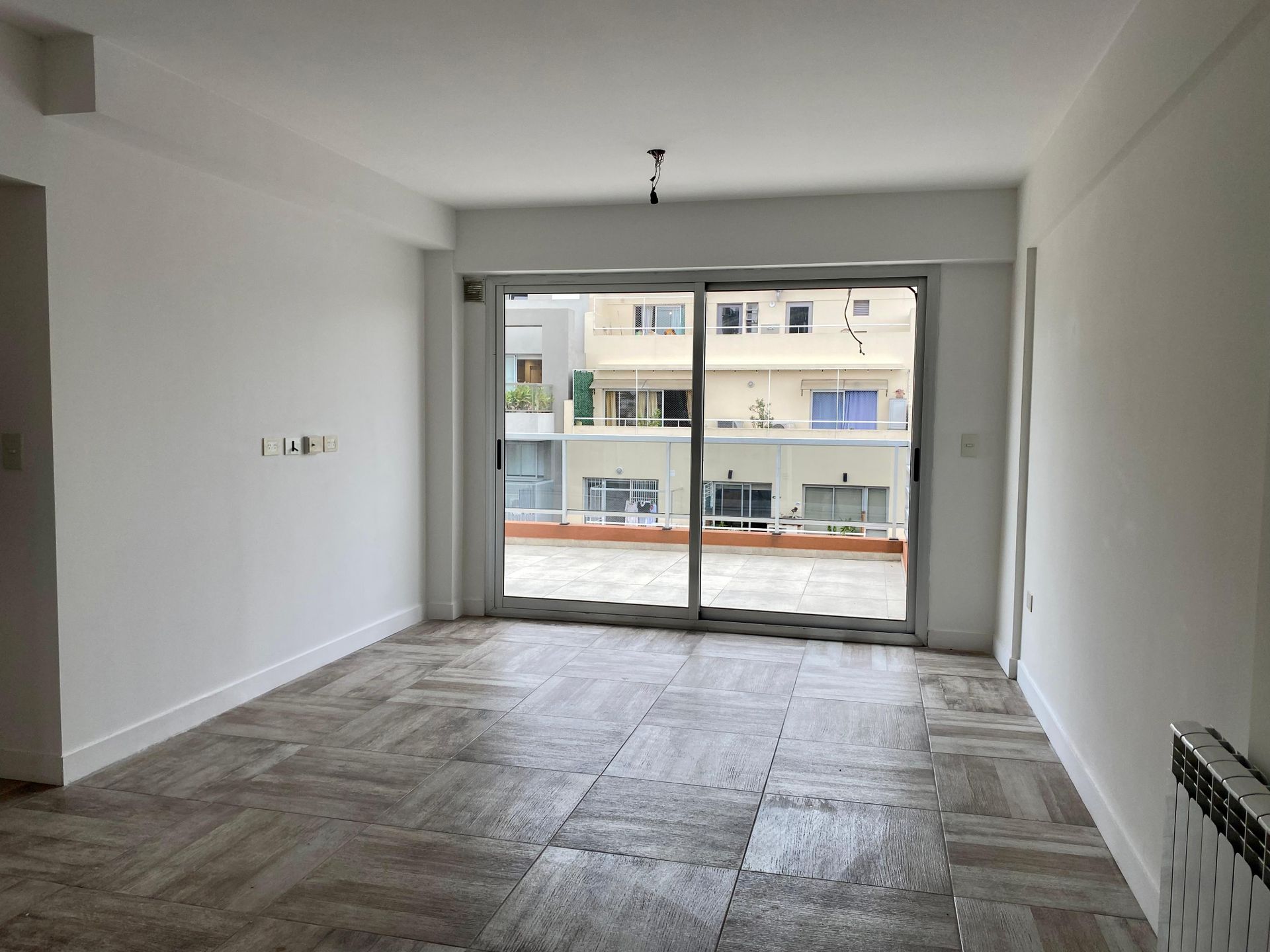 Semipiso Excelente de 4 Ambientes c/balc&oacute;n terraza - 14