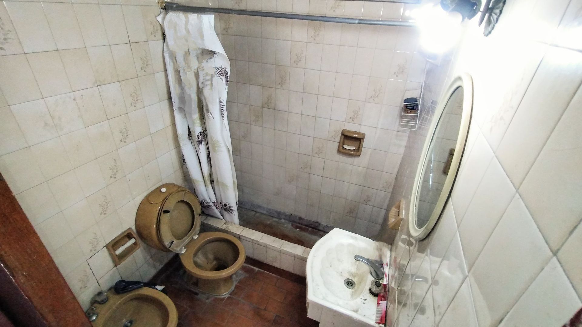 VENTA Oportunidad Unica!! Propiedad a refaccionar - 9