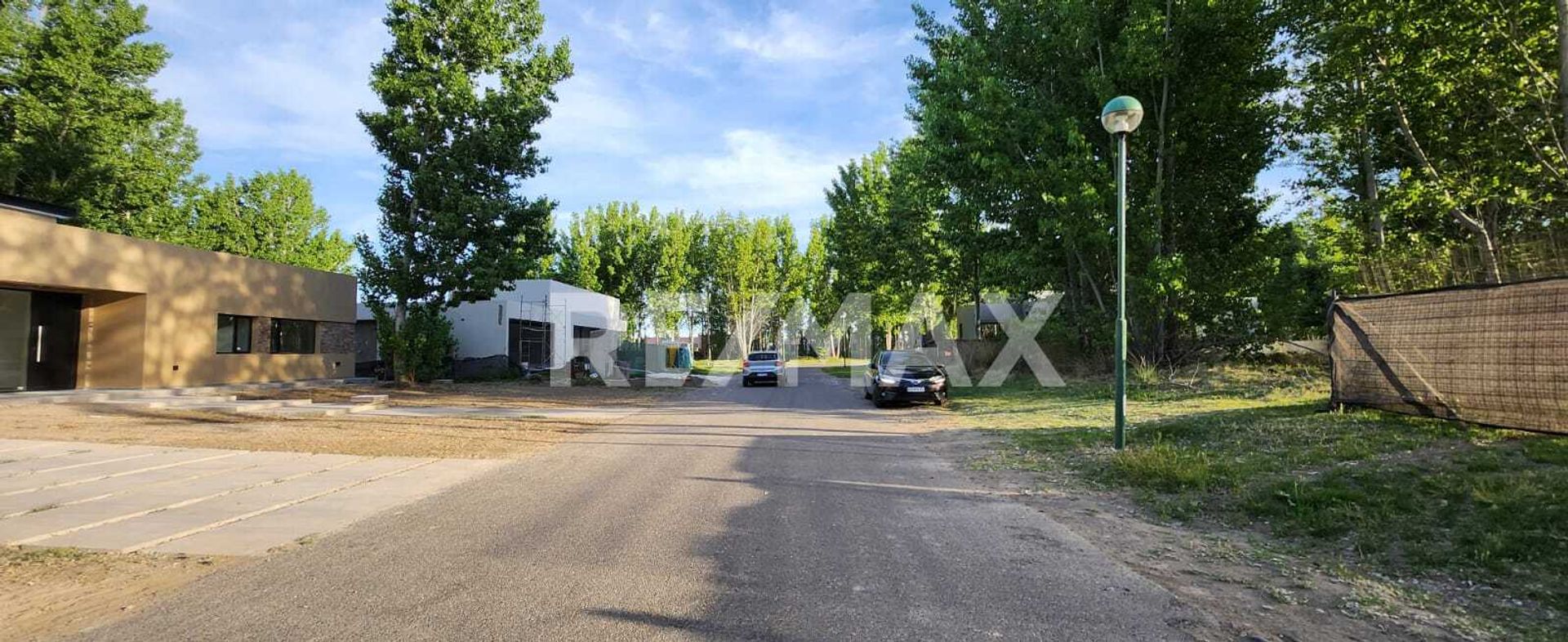 Casa en Venta, Barrio Privado Canales de Plottier - 6