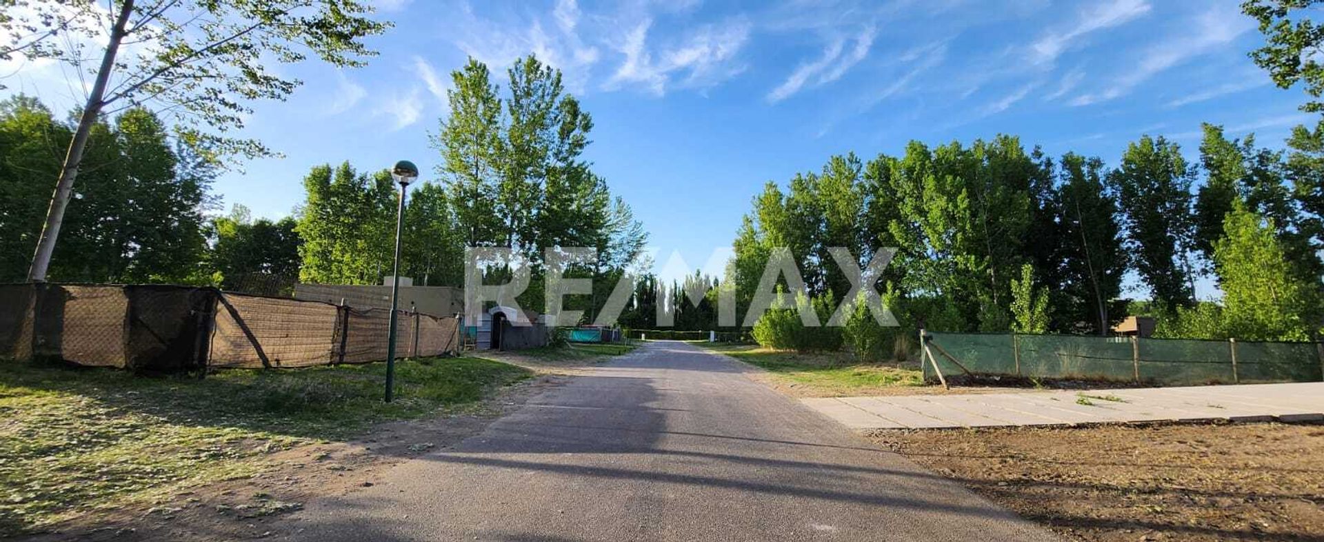Casa en Venta, Barrio Privado Canales de Plottier - 15