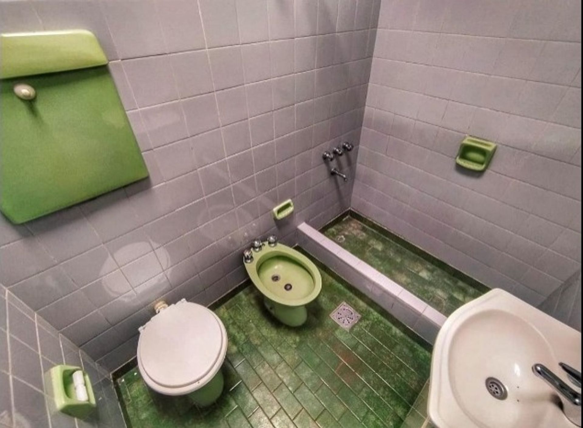 CASA 3 AMBIENTES EN VENTA TAPIALES LOTE 460m2 - 20