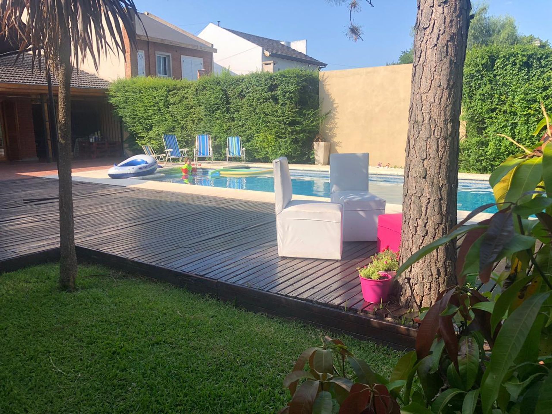 CHALET 5 AMB CON PILETA, GRAN PARQUE Y 2 COCHERAS - 2