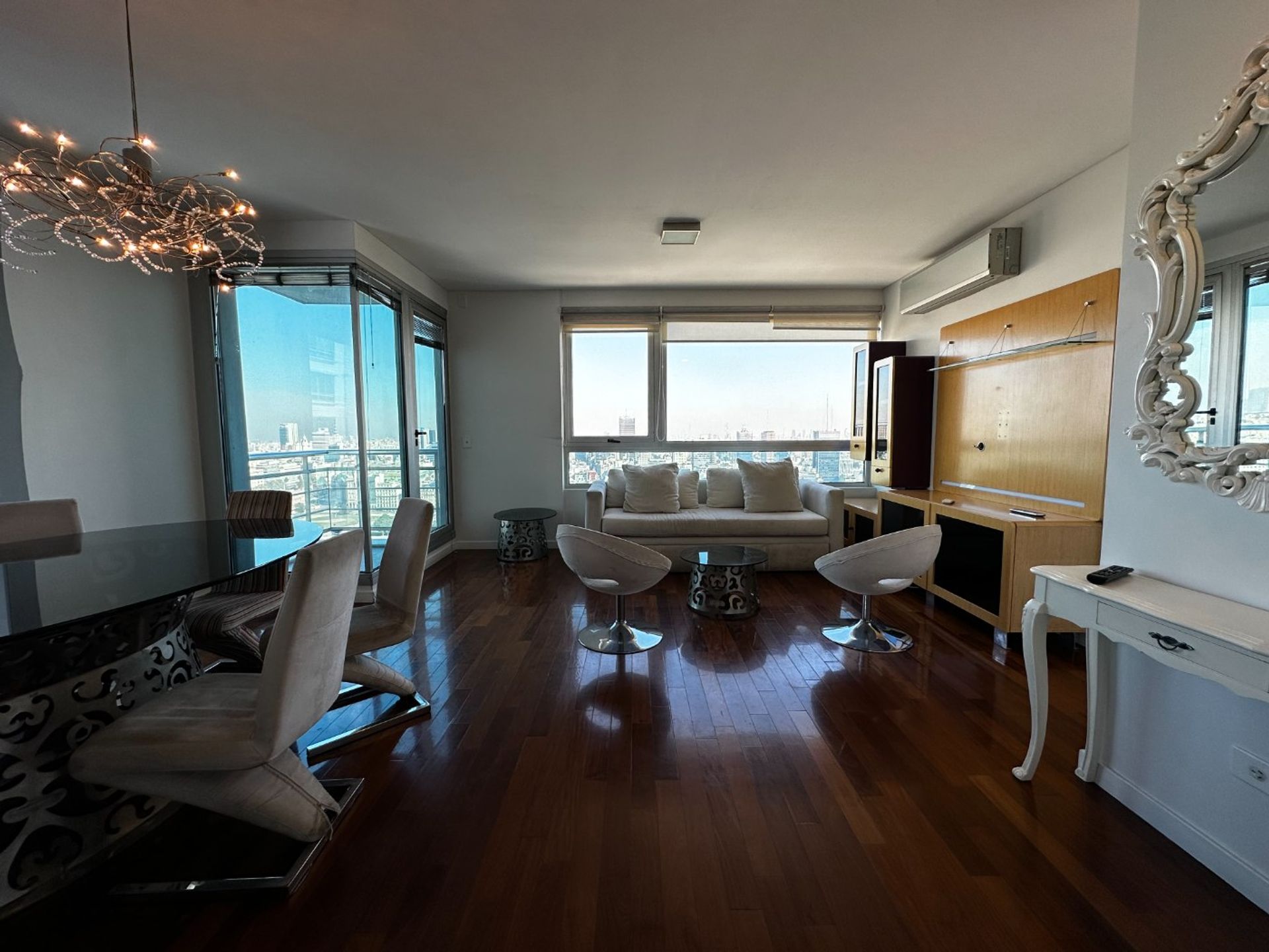 Alquiler 2 amb Torres del Yacht vista ciudad — foto 4
