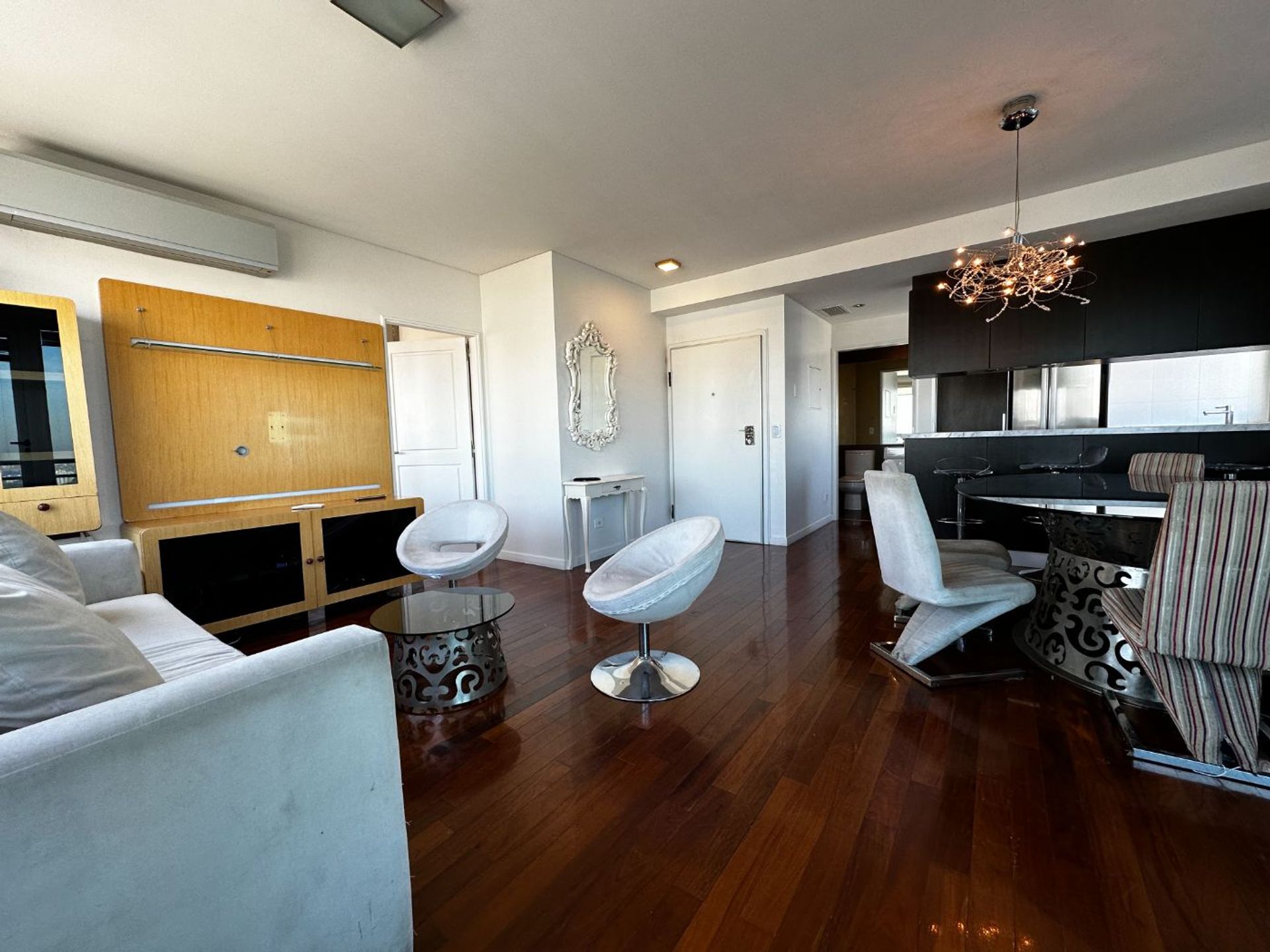 Alquiler 2 amb Torres del Yacht vista ciudad — foto 8