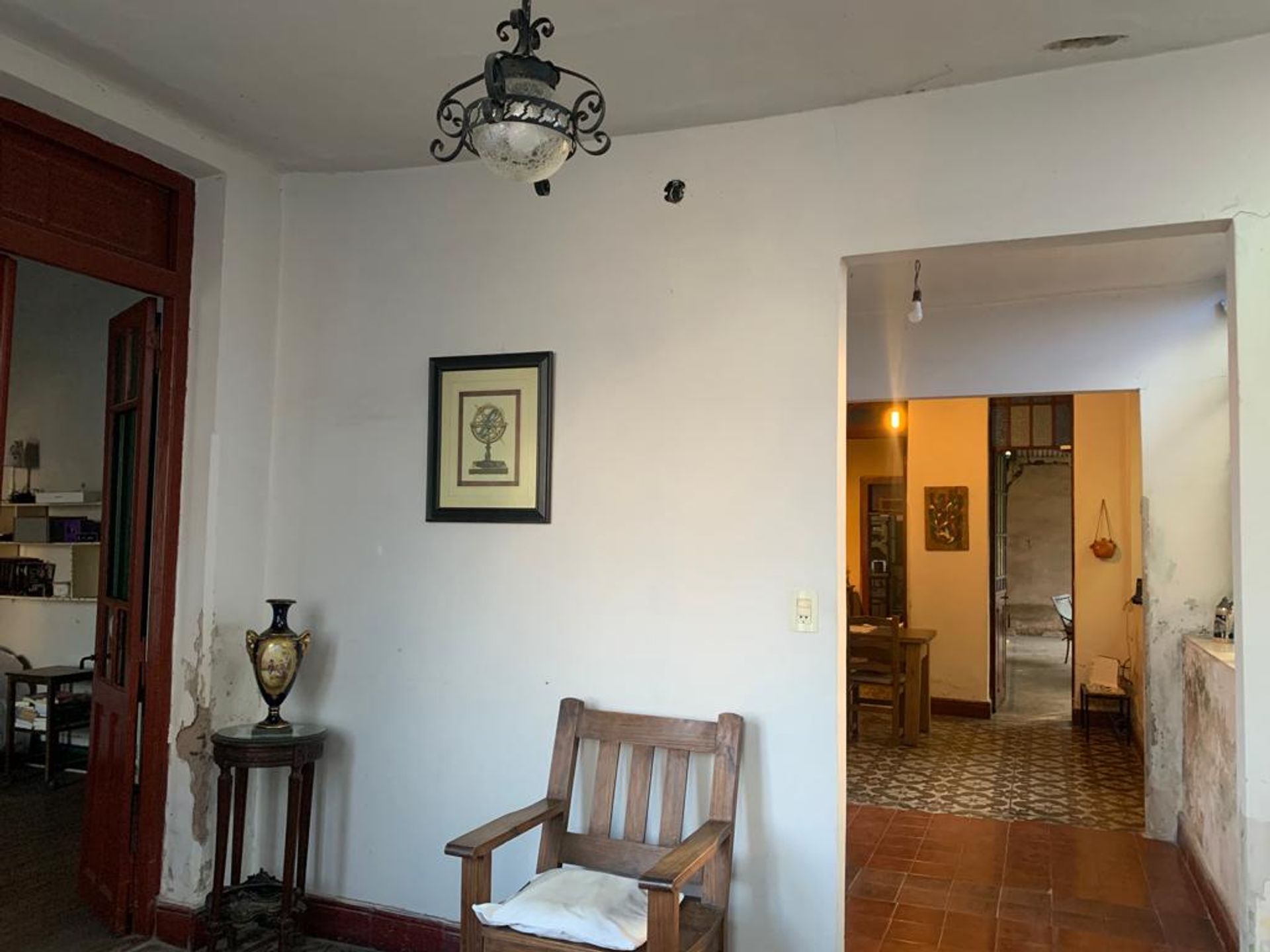 VENTA CASA CON JARDIN A REFACCIONAR - 5
