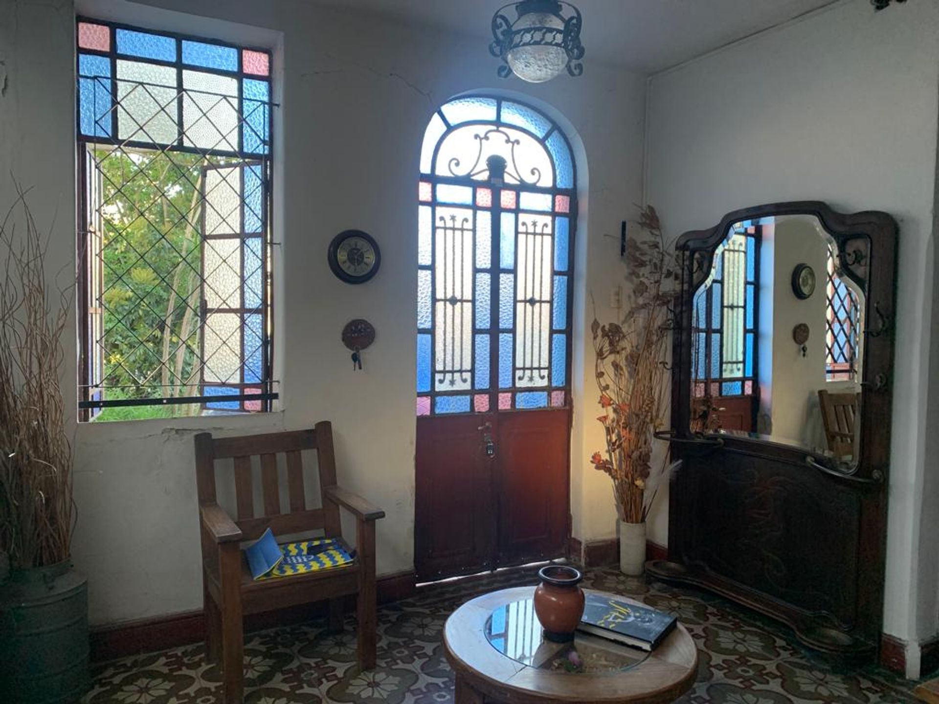 VENTA CASA CON JARDIN A REFACCIONAR - 6