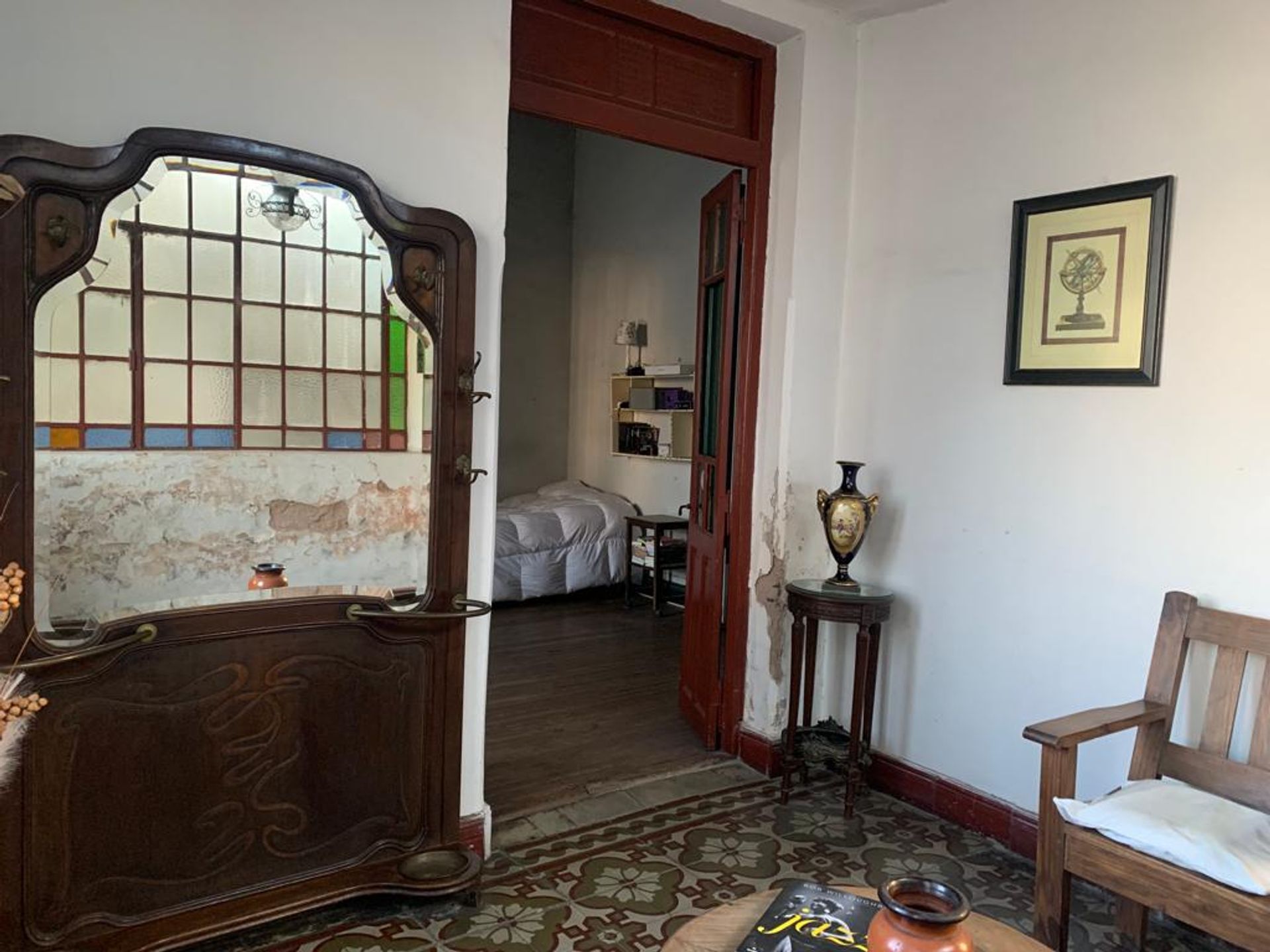 VENTA CASA CON JARDIN A REFACCIONAR - 8
