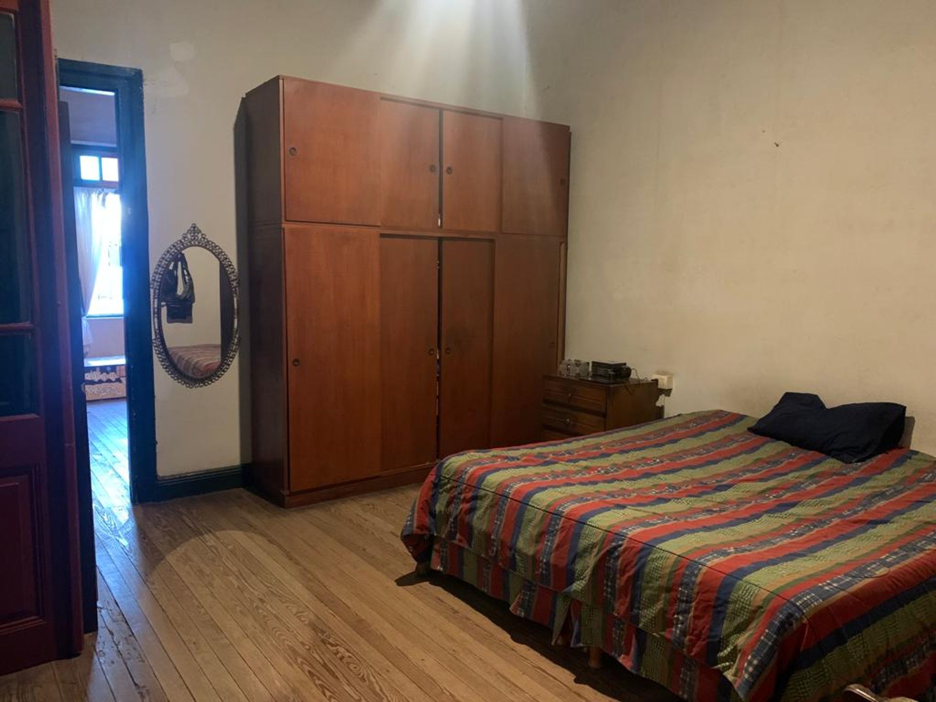 VENTA CASA CON JARDIN A REFACCIONAR - 11