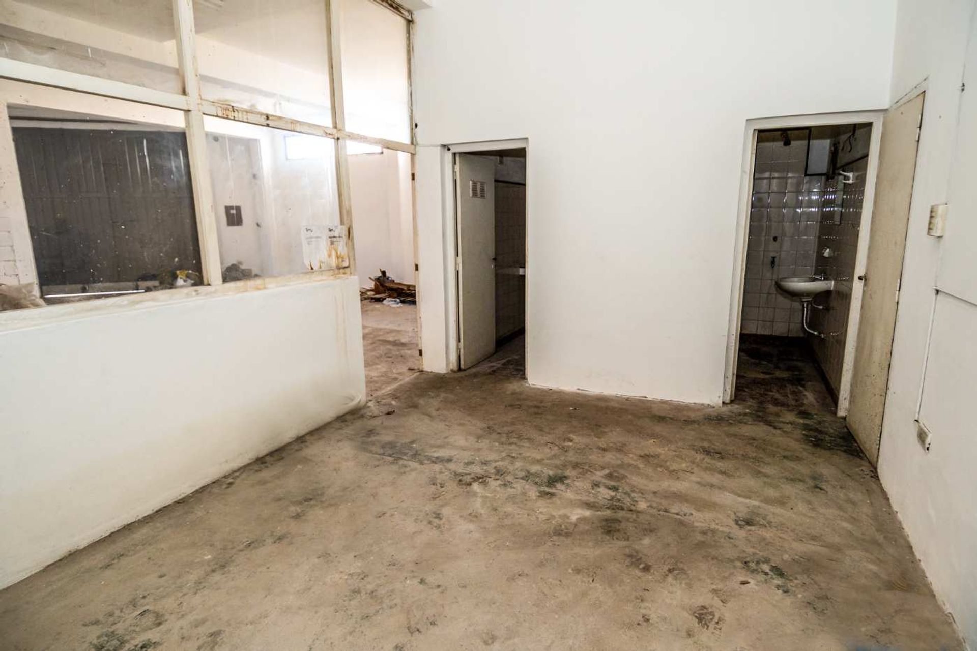 LOCAL COMERCIAL DEPARTAMENTO TRES DORMITORIOS — foto 4