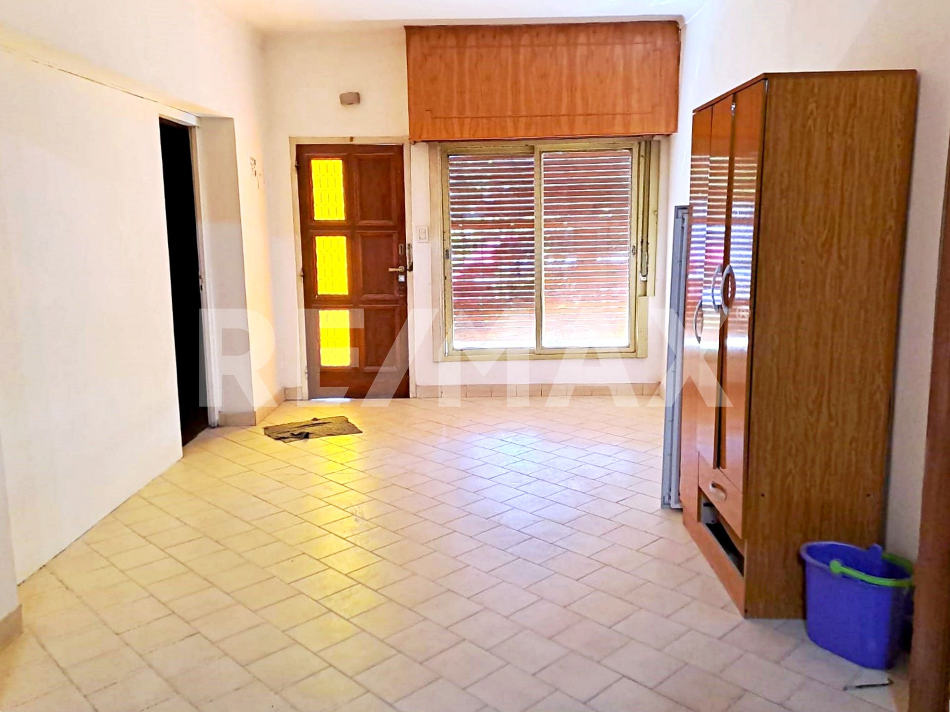 EN VENTA Casa 2 dormitorios + 2 Dptos - 3