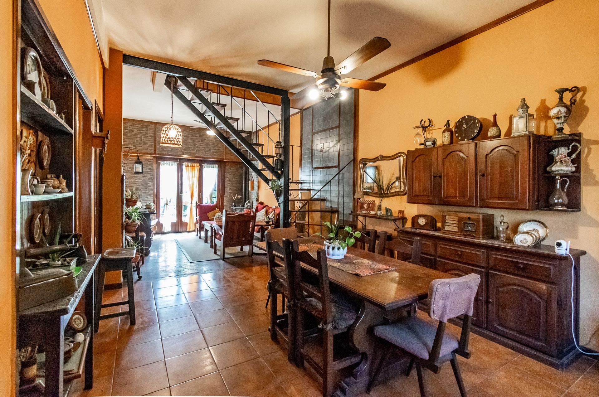 VENTA CASA 6 AMB. CON JARDÍN/COCH.SAN ANDRES - 1