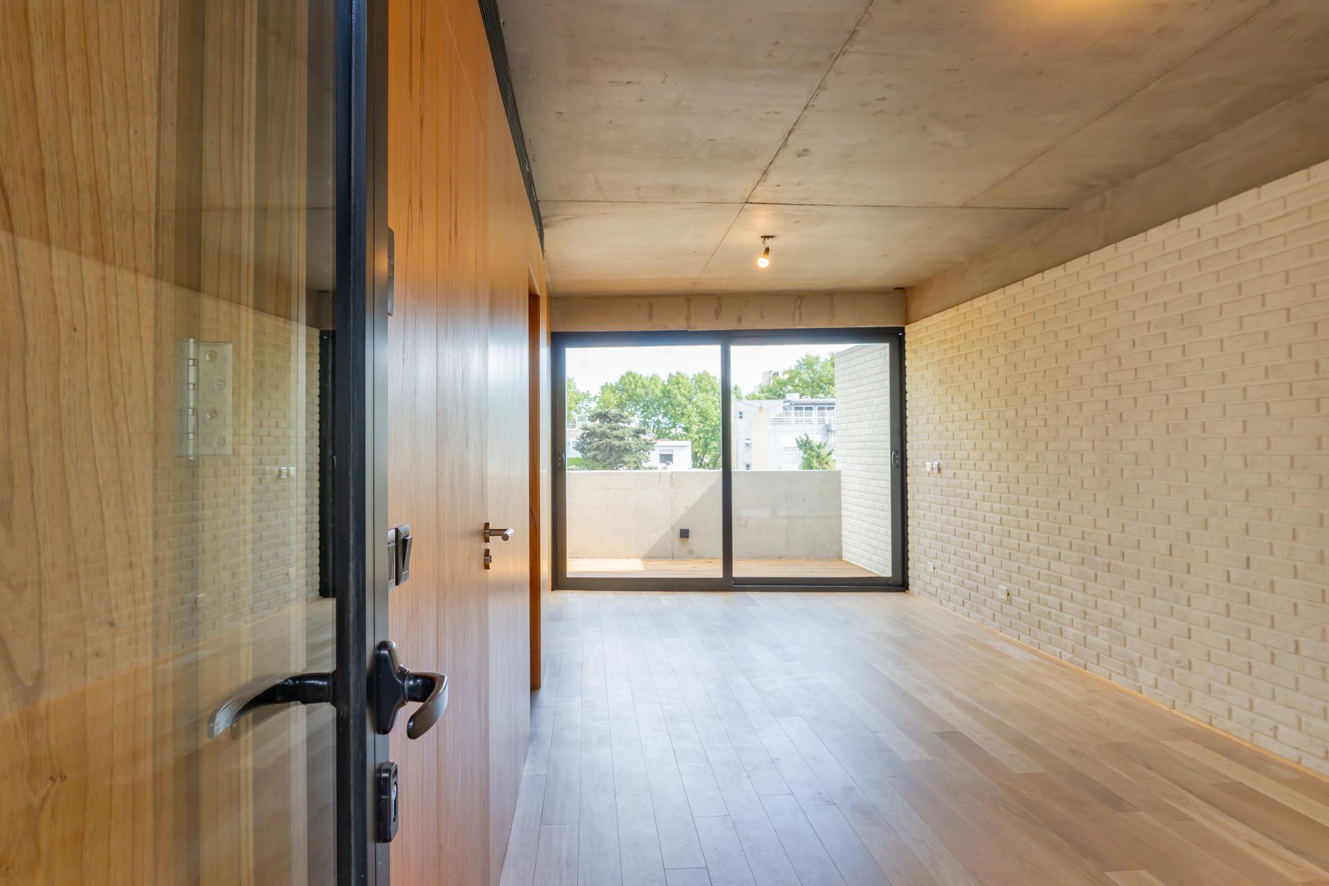 Venta 3 ambientes con terraza propia y cochera — foto 2